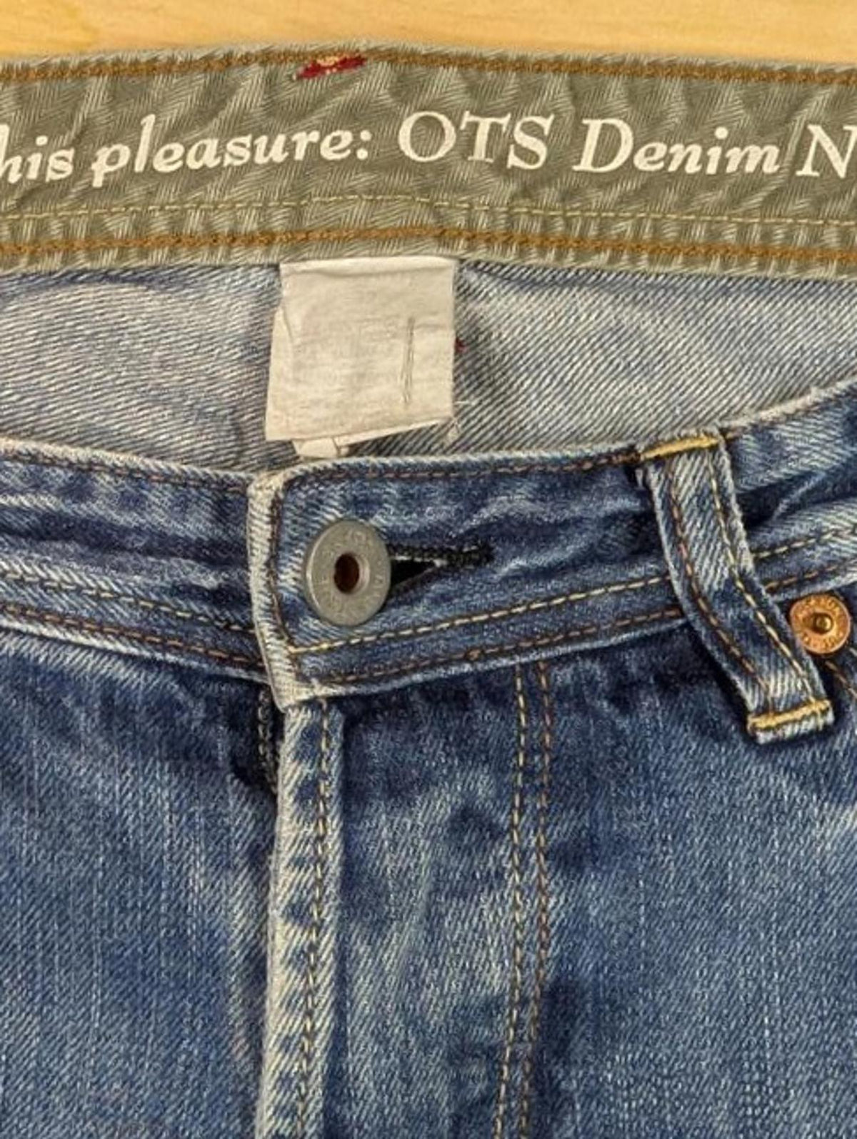 One True Saxon Jeans W32 L30 Men Mid Blue Fades Straight Leg Button Fly