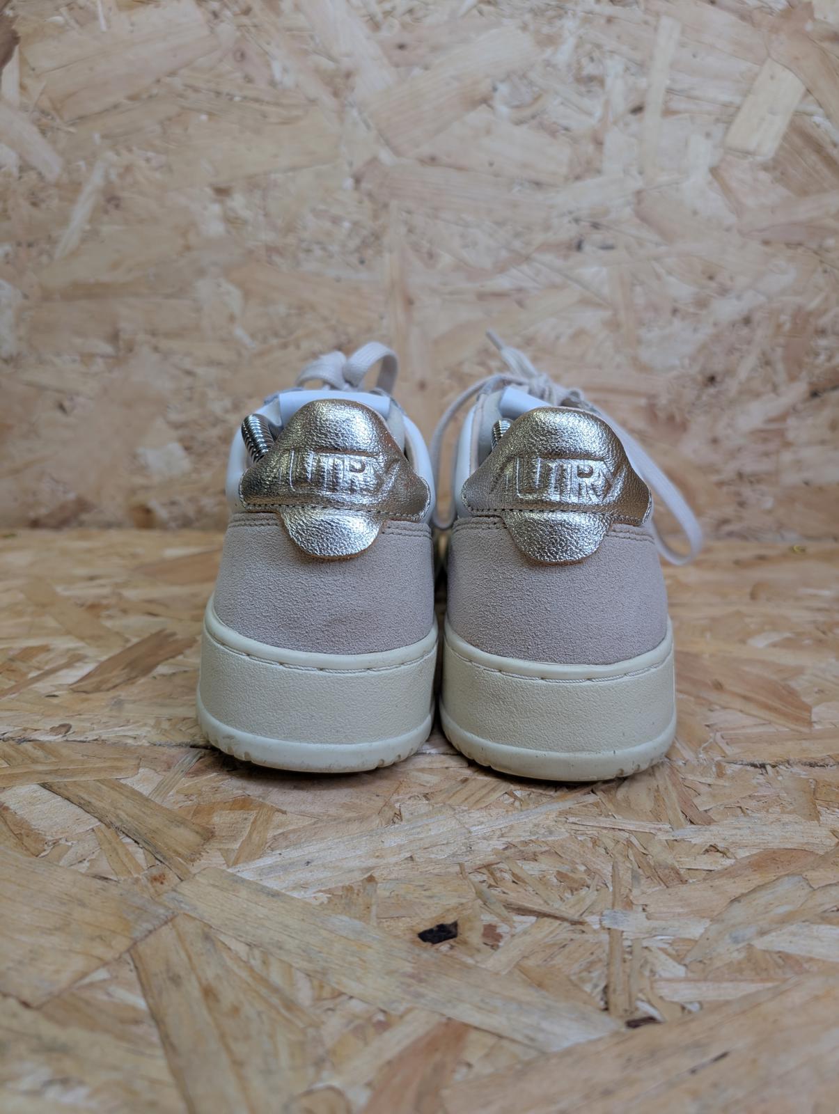 Autry Medalist Low Trainers UK 6.5 EU 40 Leather Gold White Lace Up USA