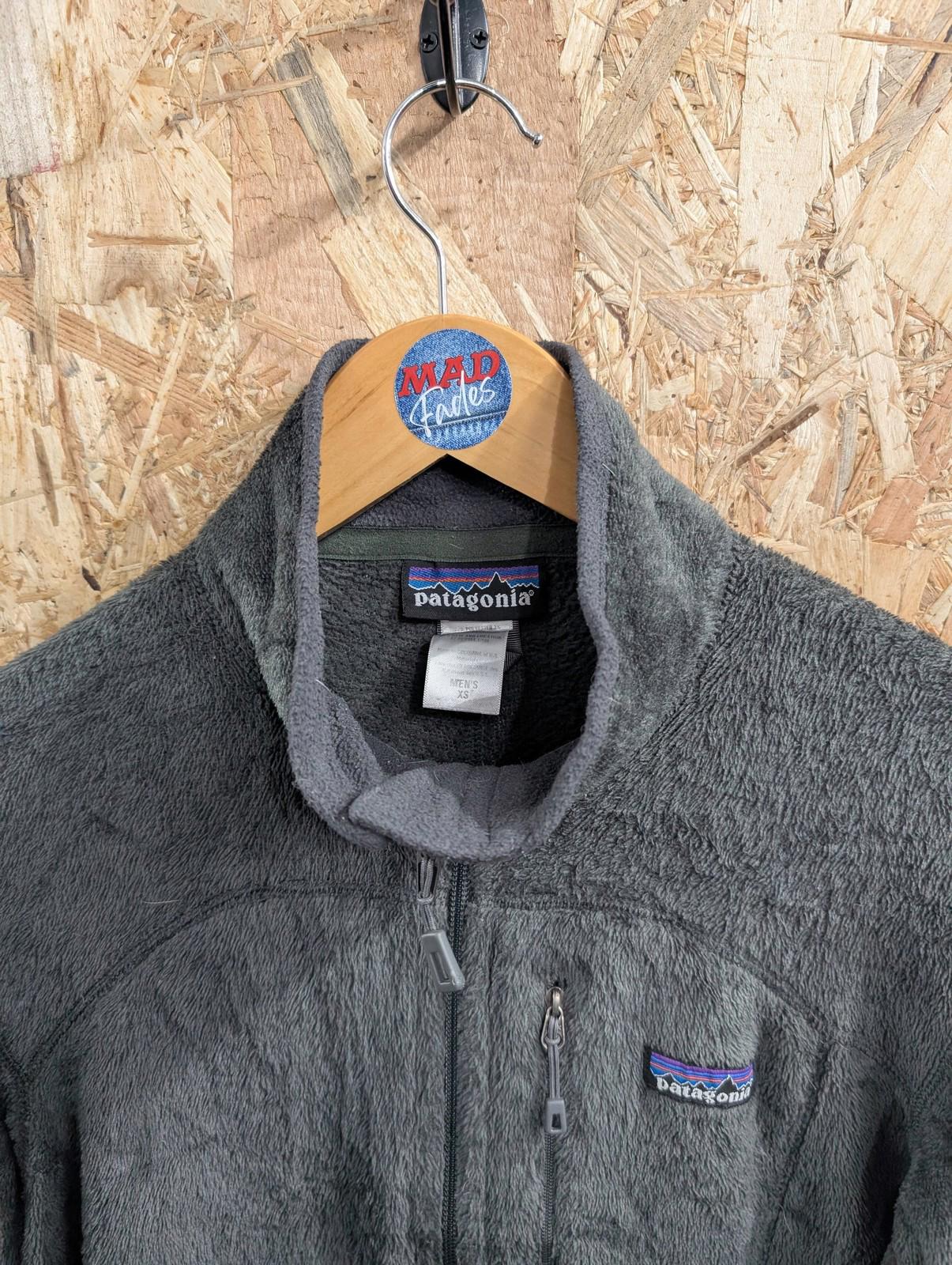 Patagonia XS Men R2 Fleece Jacket Grey Full Zip Outdoors Walking Hiking Warm