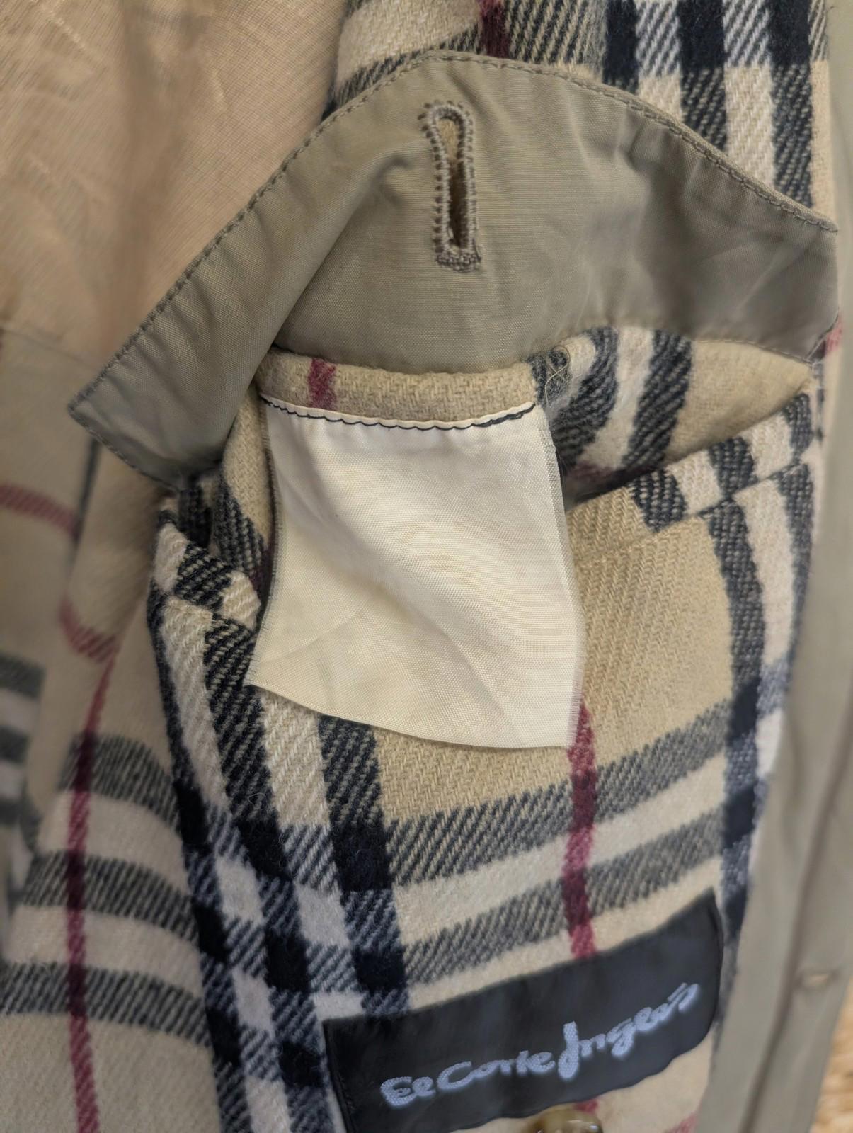 Burberry Beige Mac Coat XL 44 Men Nova Check Lined Button Pocket 90s Vintage