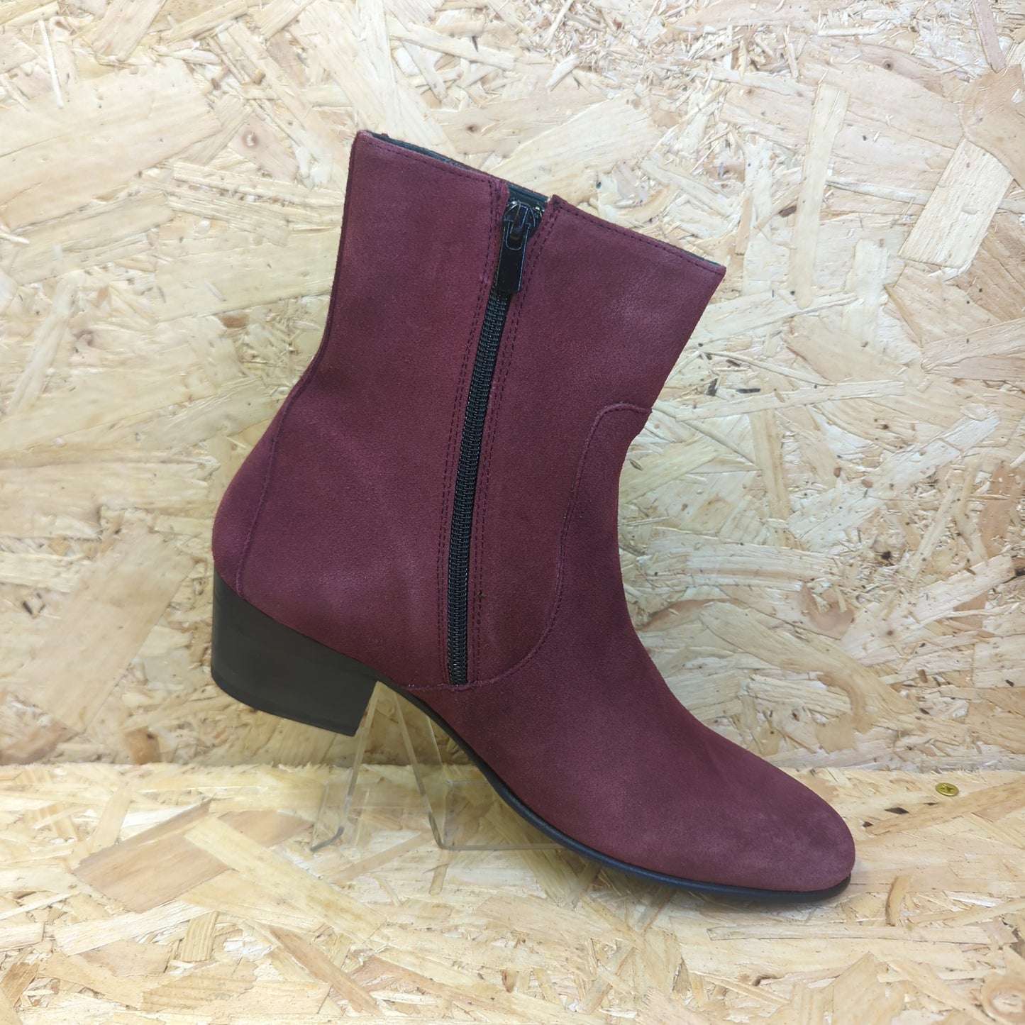 DP James Cadogan Boots Burgundy Suede Cuban Heel Zip Up Side Size 6 UK 40 EU New