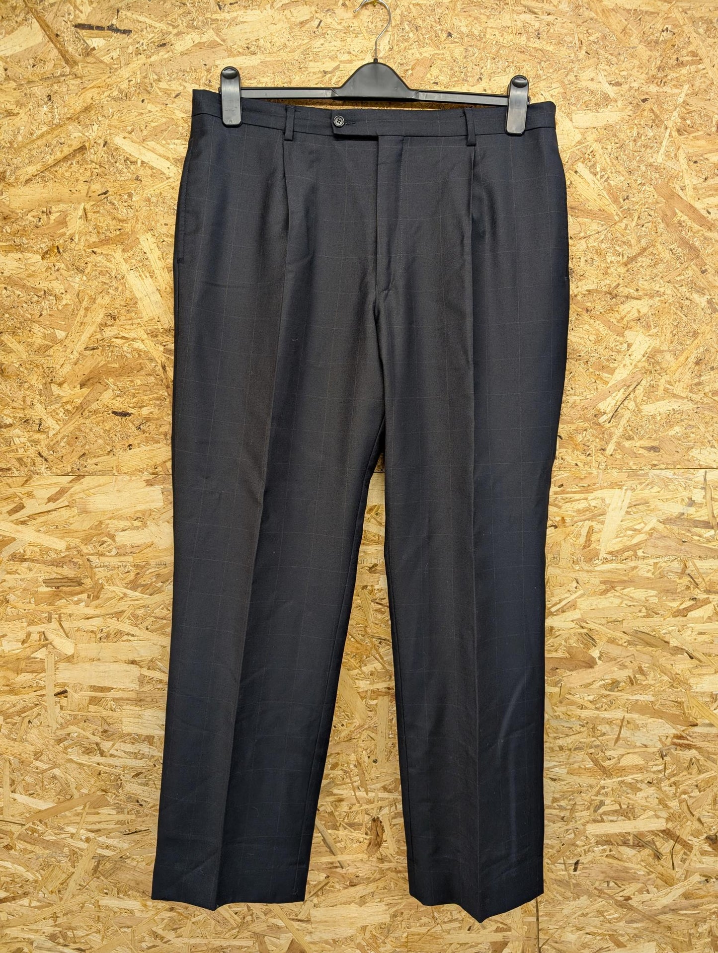 Yves Saint Laurent YSL Pure New Wool Made In Italy Suit Black Check W34 L32