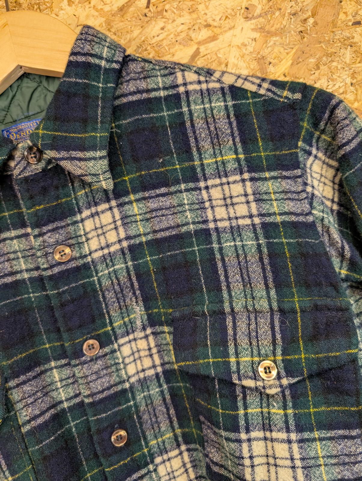 Pendleton Trail Shirt Kinds Medium 16 Navy Blue Green Check Plaid Wool Made USA