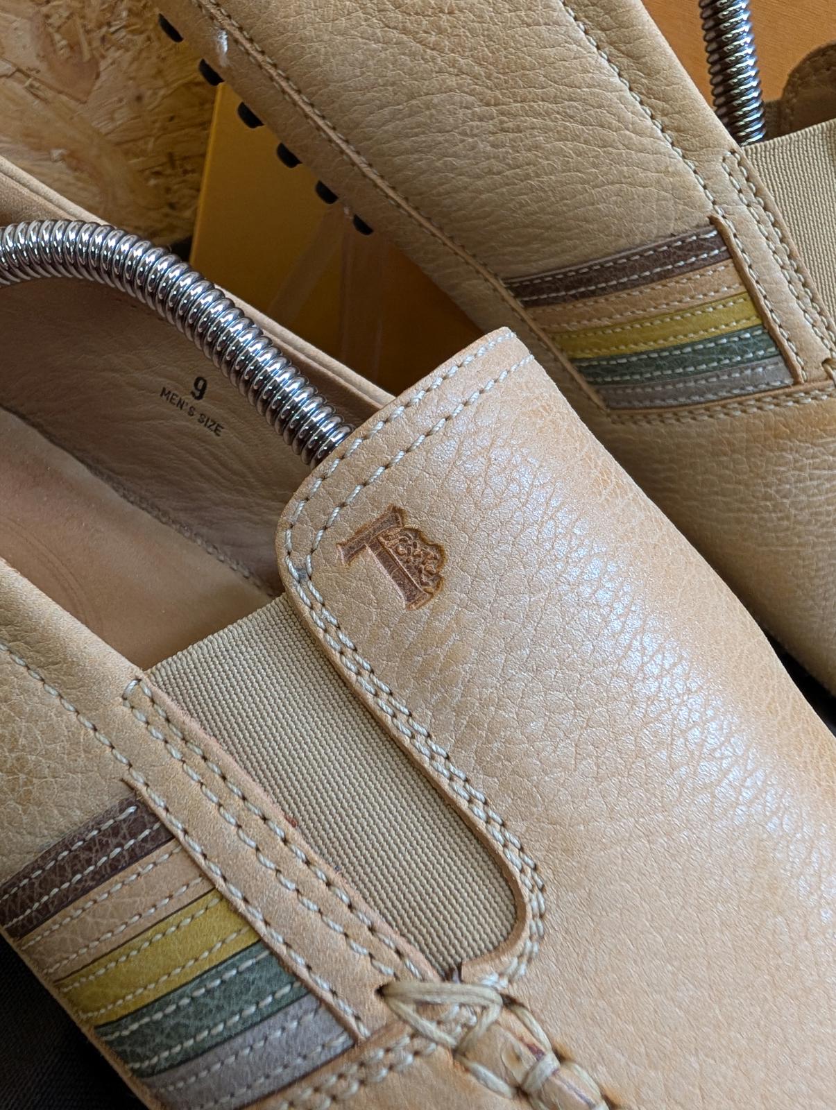 Tods Beige Mens 9 UK 43 EU Leather Gommino Driving Shoes Slip On Boxed RRP £540