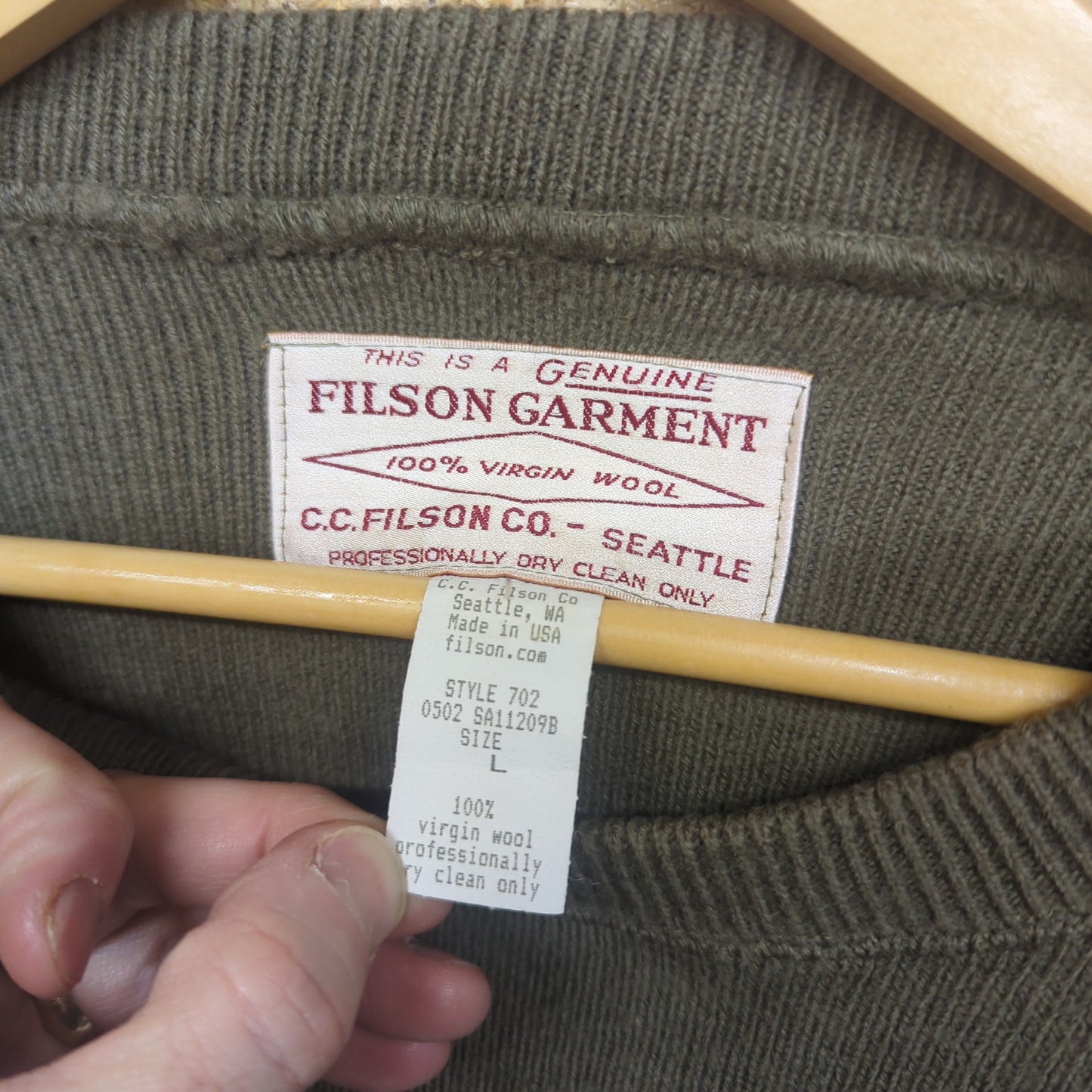 Filson Khaki 100% Virgin Wool 702 Crew Neck Jumper Weekender Sweater USA Large