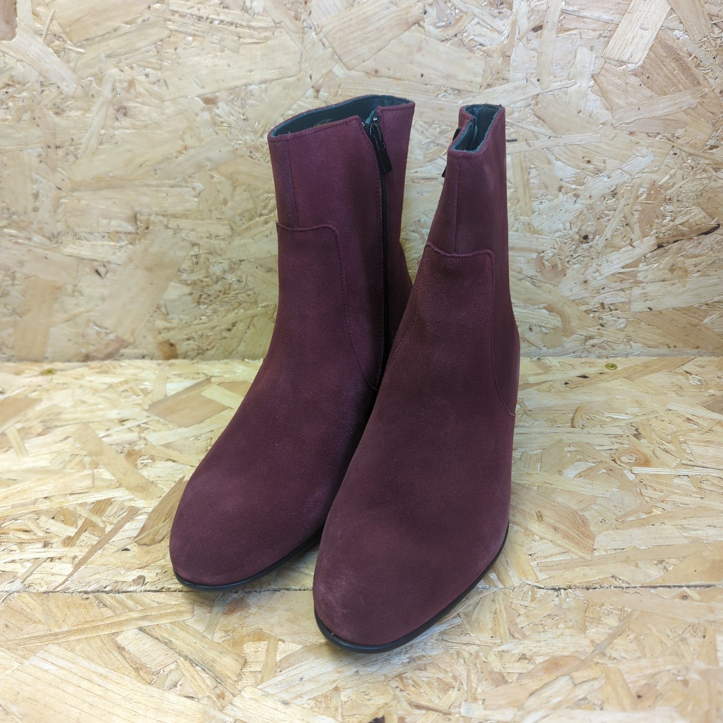 DP James Cadogan Boots Burgundy Suede Cuban Heel Zip Up Side Size 6 UK 40 EU New