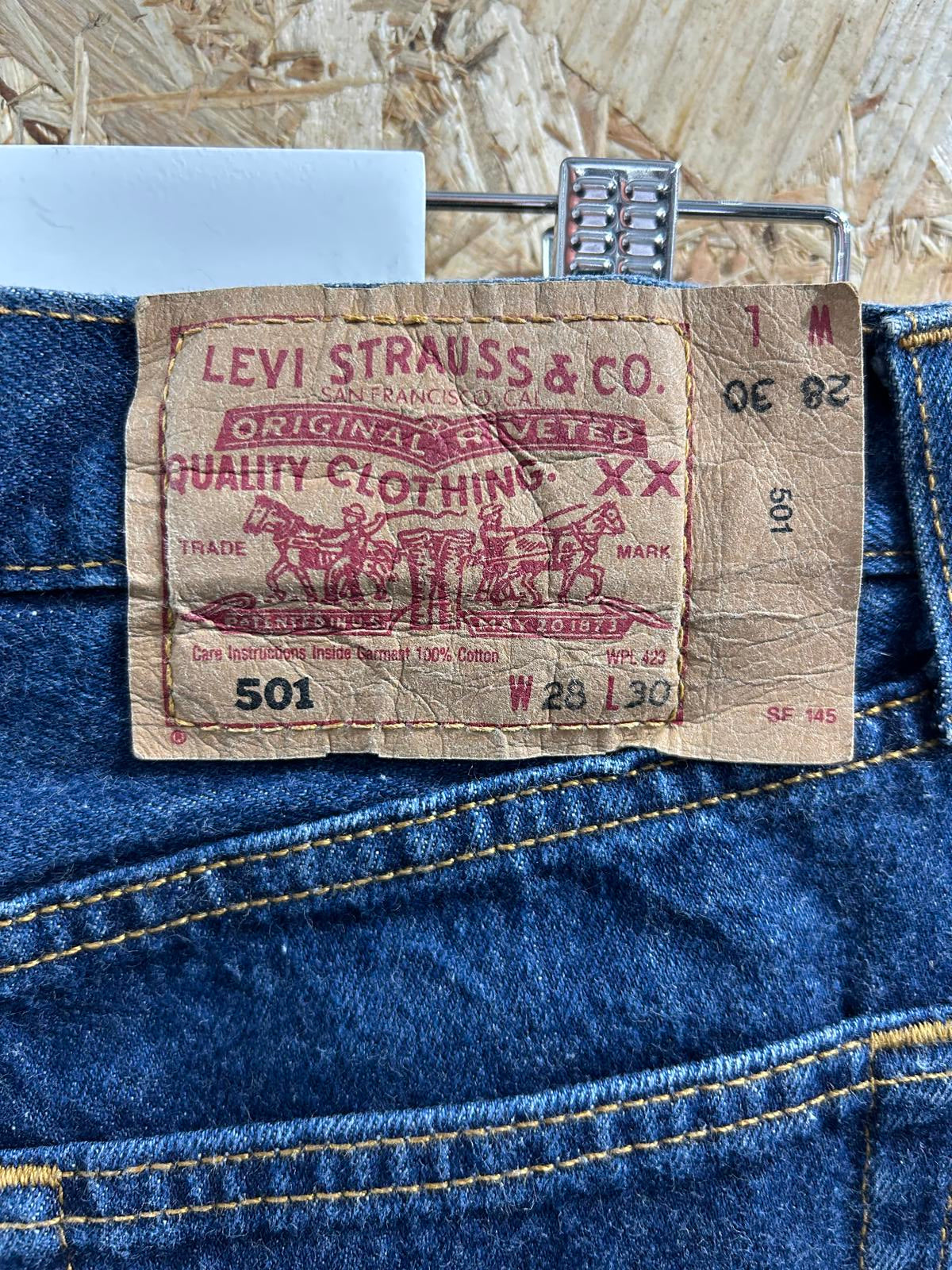 Levis 501 W28 L30 Vintage 90s Jeans Stonewashed Blue Straight Leg Regular Fit