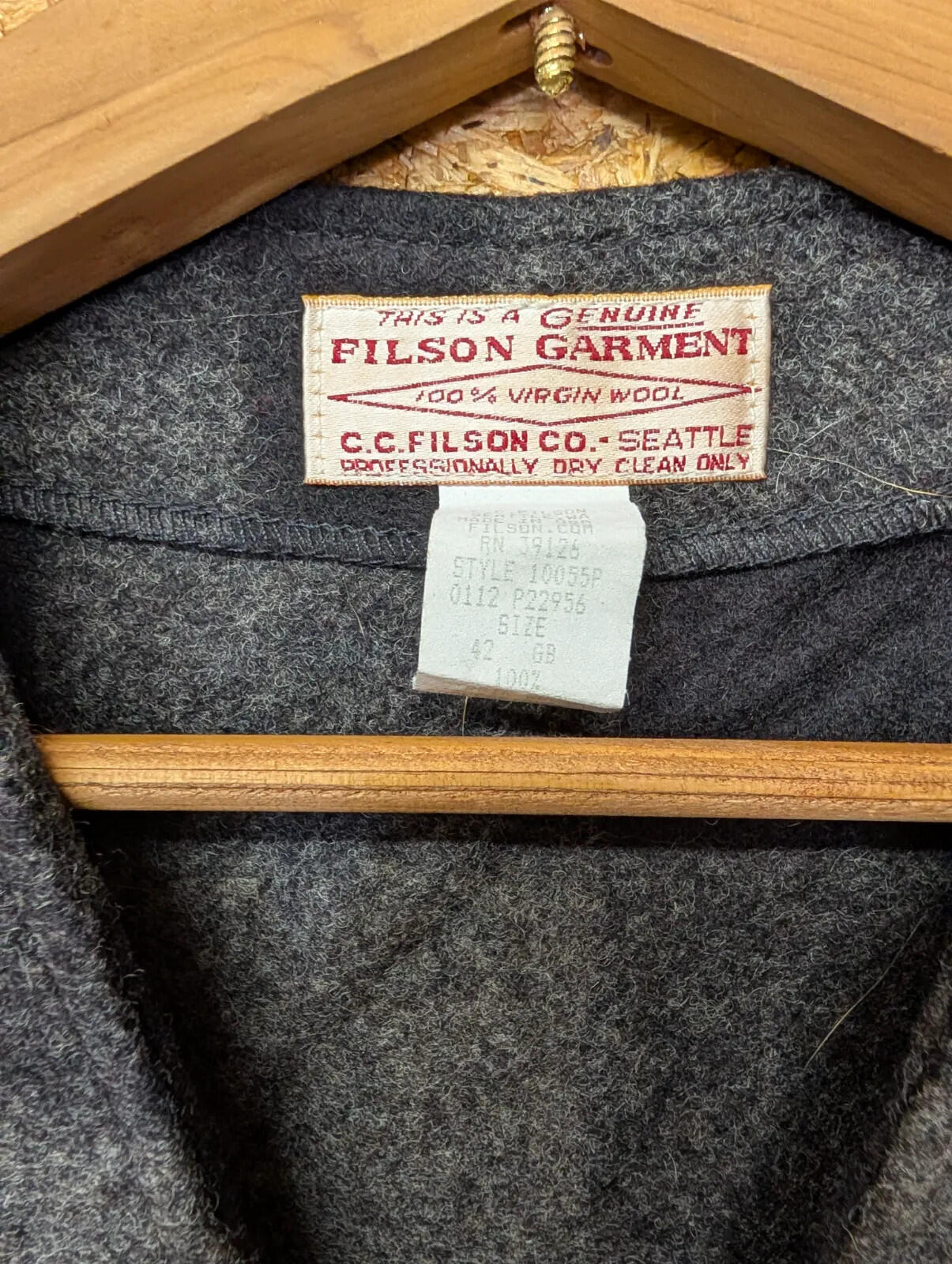 Filson Mackinaw Check Wool Vest Men Large 42 Grey Black Gilet USA Pocket Plaid