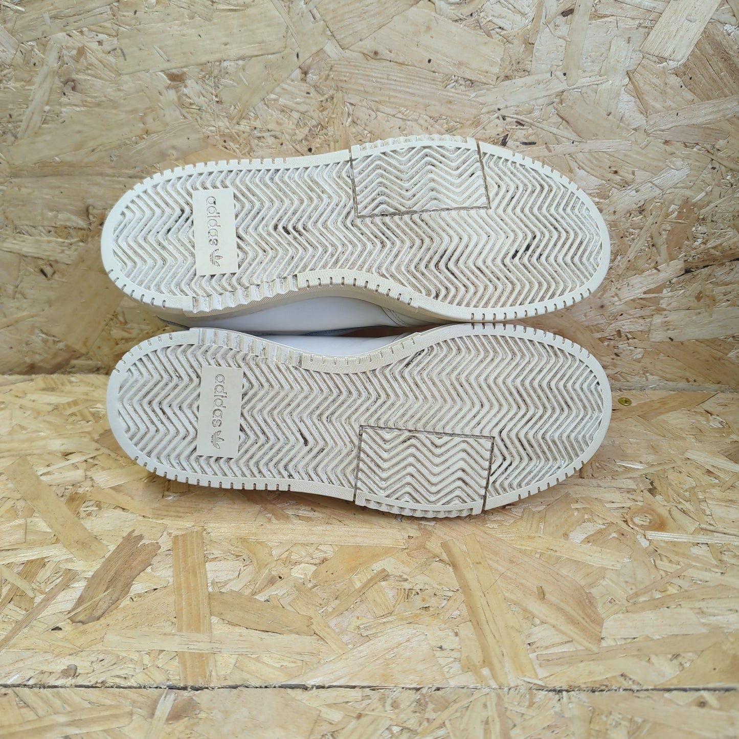 Adidas Originals 424 SC Premiere Mens Trainers Chalk White Lace Size 8 UK 42 EU