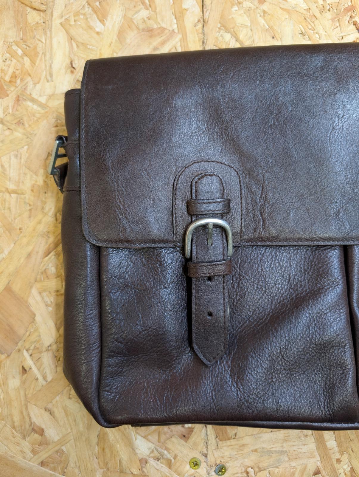 Hidesign Quality Leather Brown 15.5" Messenger Bag Medium Briefcase Satchel Book