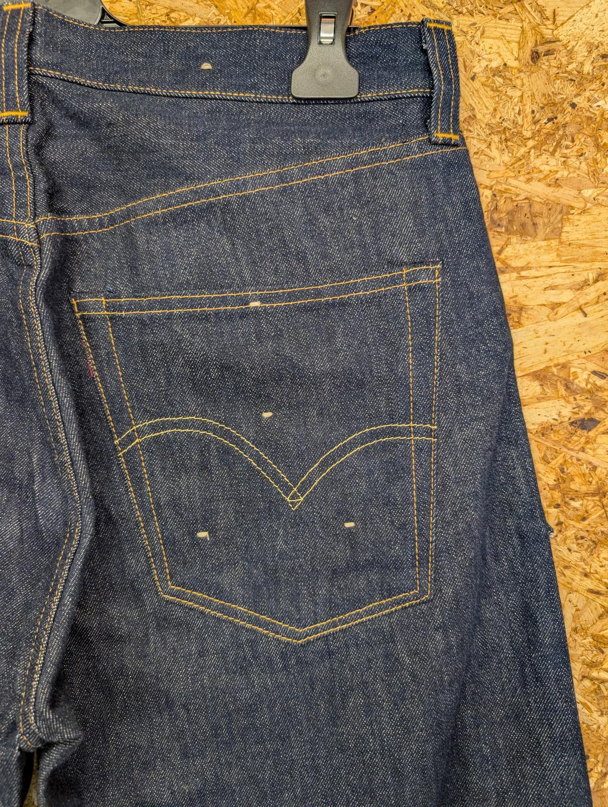 Levis Vintage Clothing 501 Jean W32 L34 Rigid Navy Blue Selvedge Bing Crosby LVC