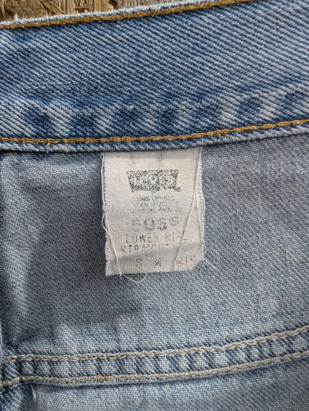 Vintage Levis 505 Jeans Mens W28 L32 Light Blue Denim Lower Rise USA Made 80s