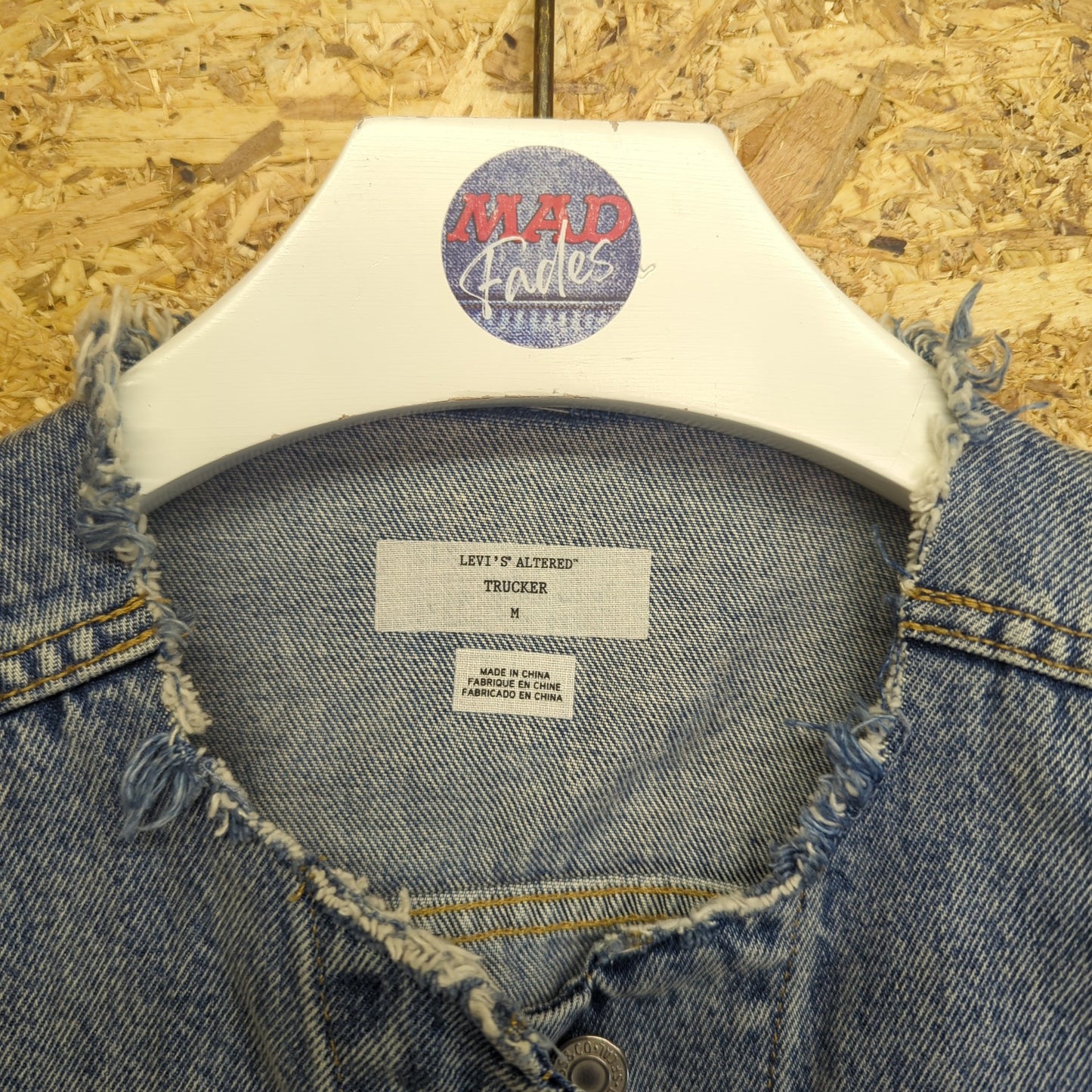 Levis Altered Range Cropped Denim Jean Jacket Womens Size Medium 10-12 Blue