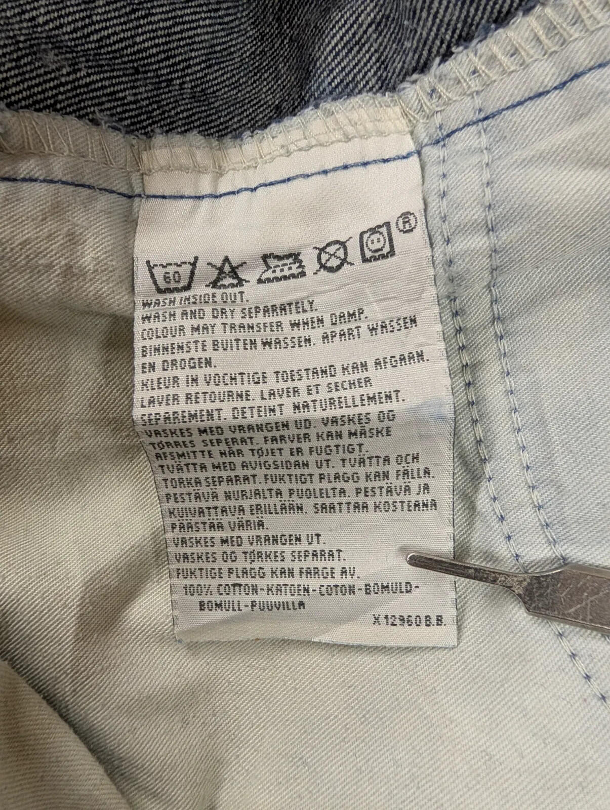 Vintage Levis 607 Jeans Mens W30 L32 Dark Blue Wash Denim Button Orange Tab 90s