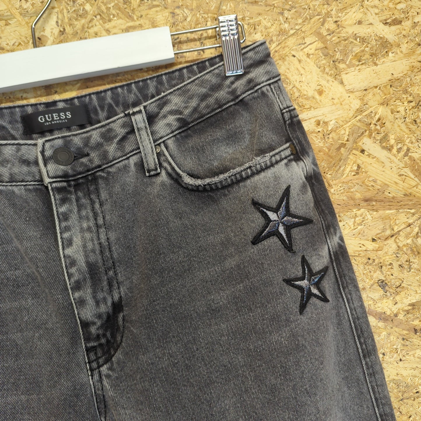 Guess Ninetees Skinny Black Grey Wash Mom Jeans Embroidered Womens W30 L29