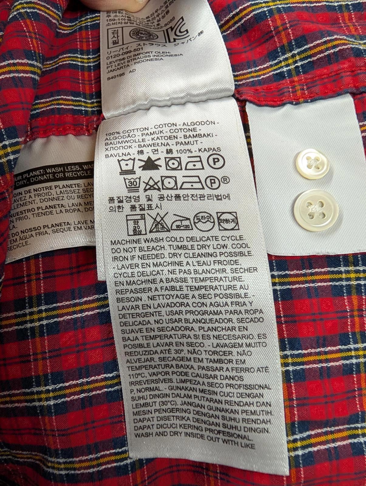 Vintage Levis Supima Cotton Shirt XL Men L/S Red Blue Check Button Collar Pocket