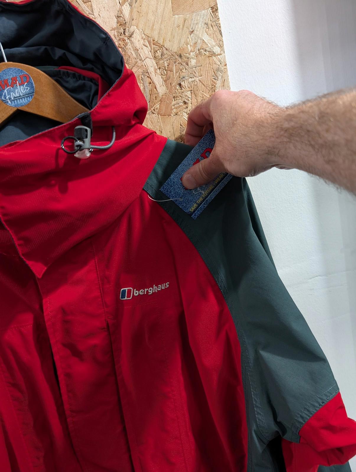 Berghaus Gore-Tex XCR Jacket Womens 12 Medium Waterproof Outdoor Hiking Red Grey