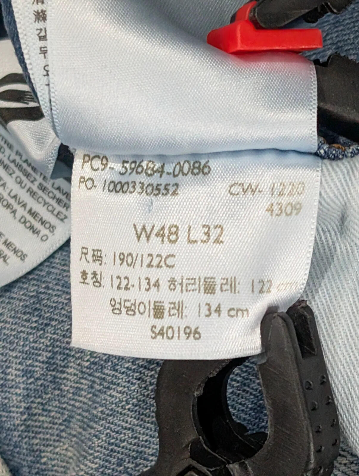 Levis 502 Jeans Mens W48 L32 Light Blue Wash Stretch Denim Straight Leg Zip Fly