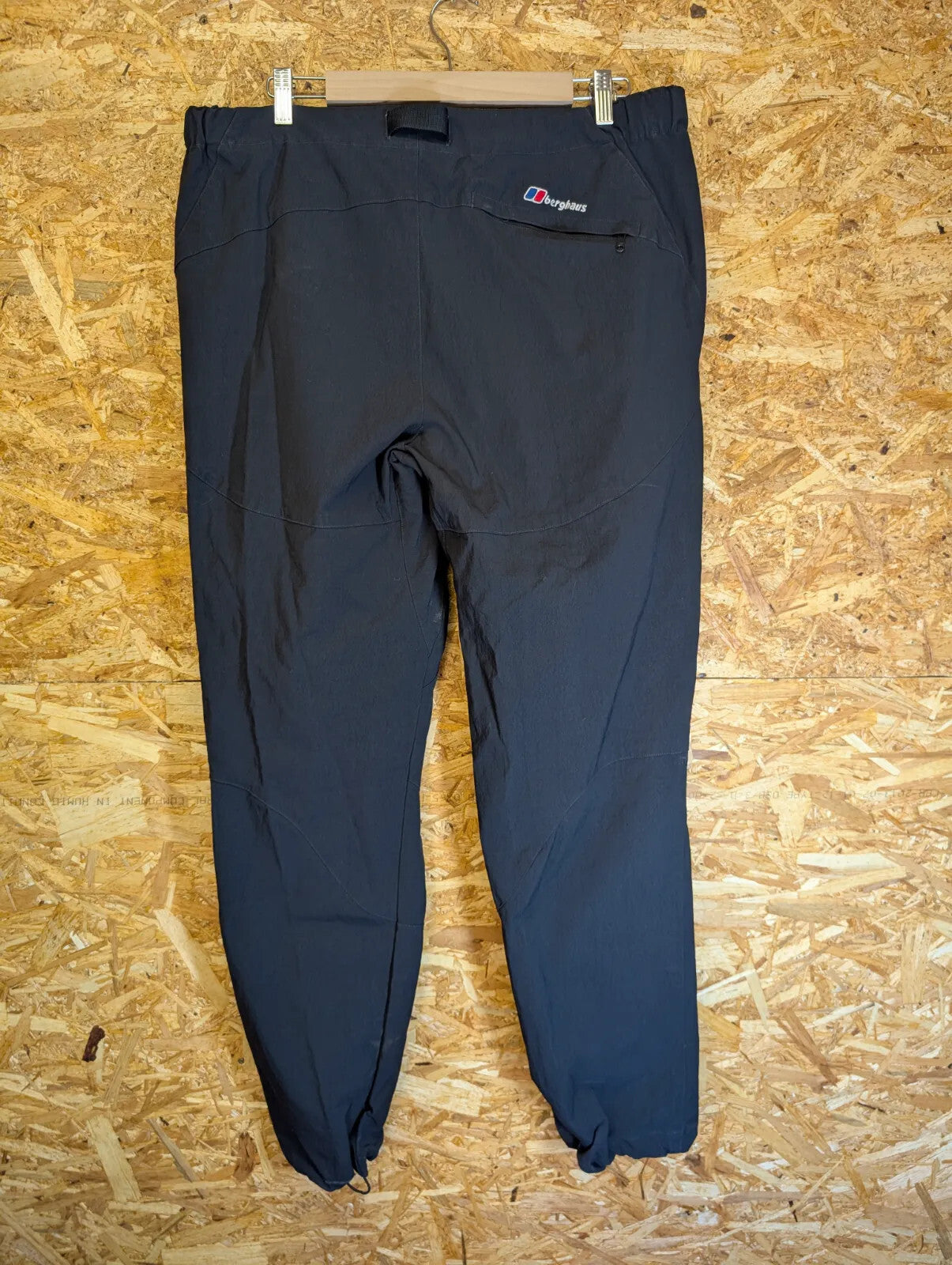 Berghaus Extrem Trousers Mens W36 L32 Black Zip Pockets Outdoor Hiking Walking