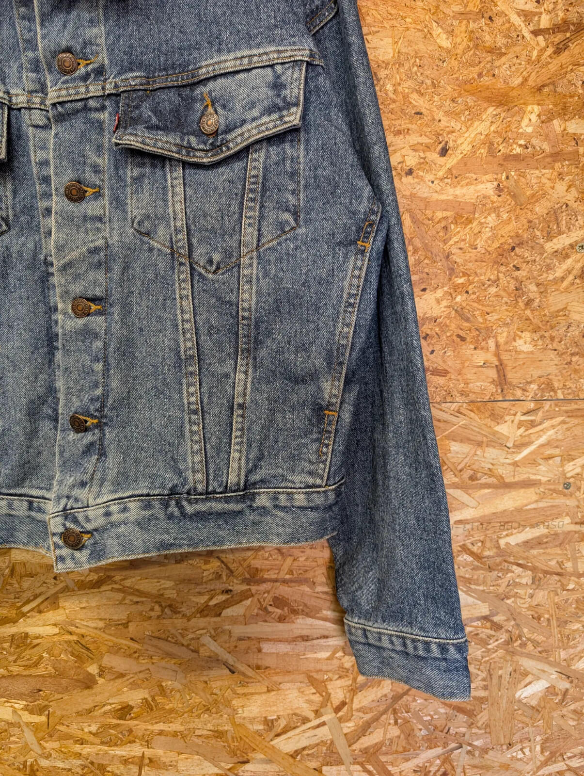 Vintage Levis Denim Trucker Jacket Mens Medium Mid Blue Relaxed Fit Mexico 90s