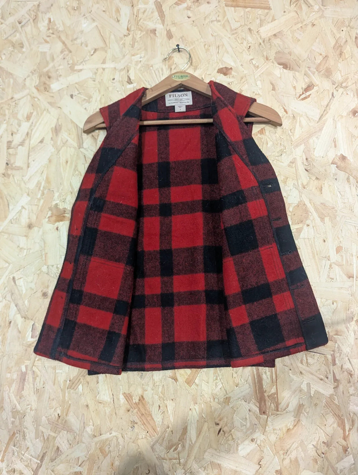 Filson Mackinaw Vest Mens Small Red Black Check Buffalo Heavy Wool USA Made