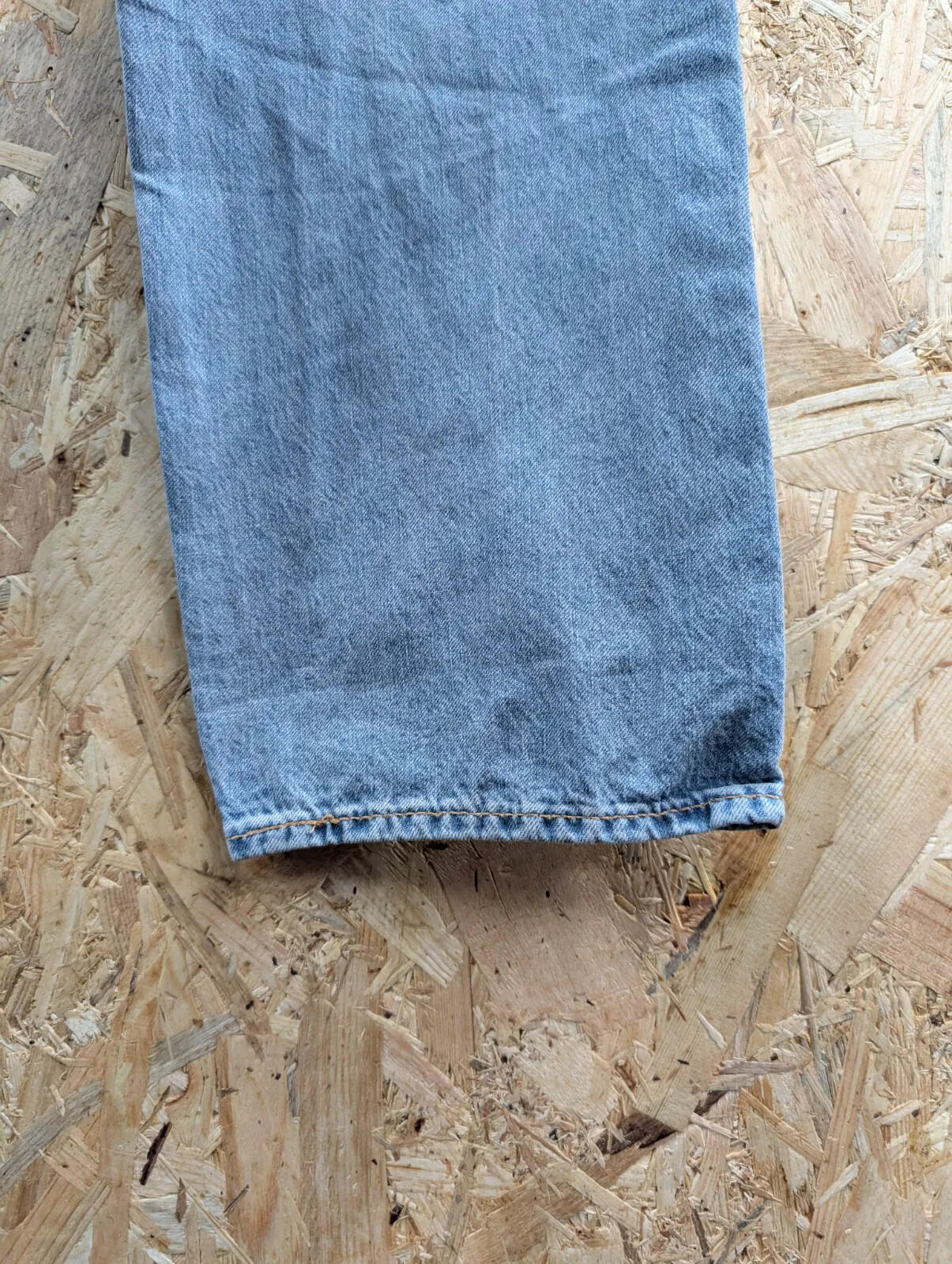 Levis 502 Jeans Mens W32 L32 Light Blue Wash Denim Zip Fly Regular Straight Leg