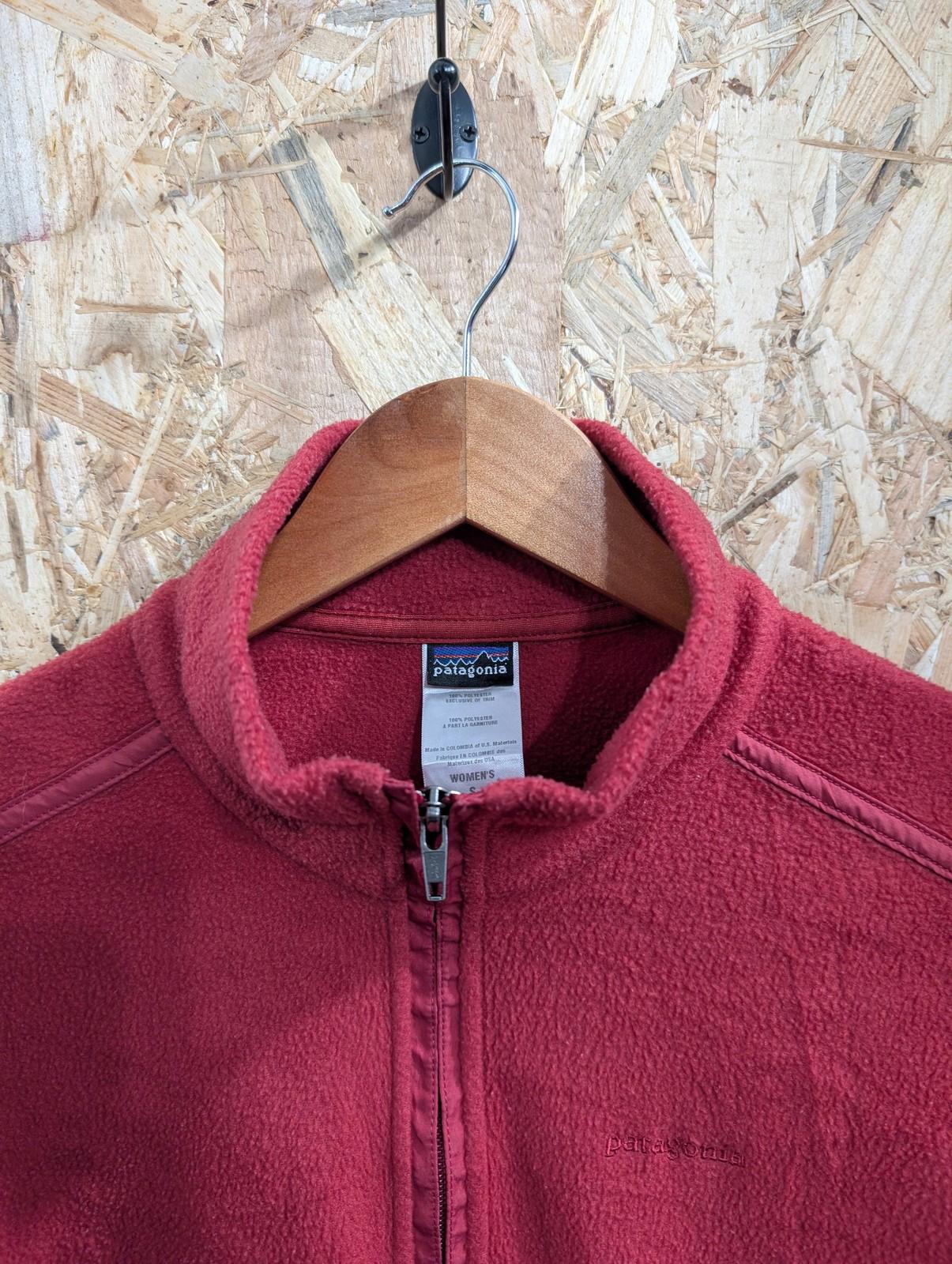 Patagonia Fleece Jacket Small Women Full Zip Red Lightweight Full Zip Hiking