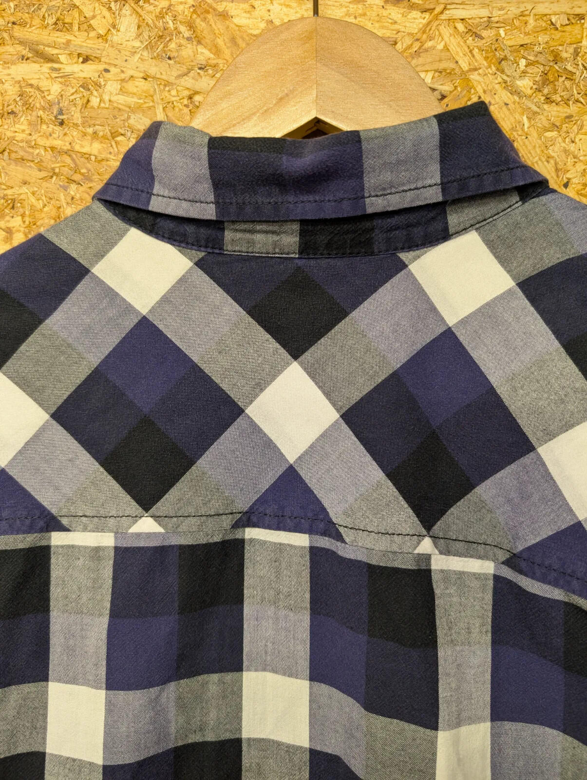 Carhartt Peyton Shirt Mens XL Long Sleeve Blue Purple White Check Cotton Plaid
