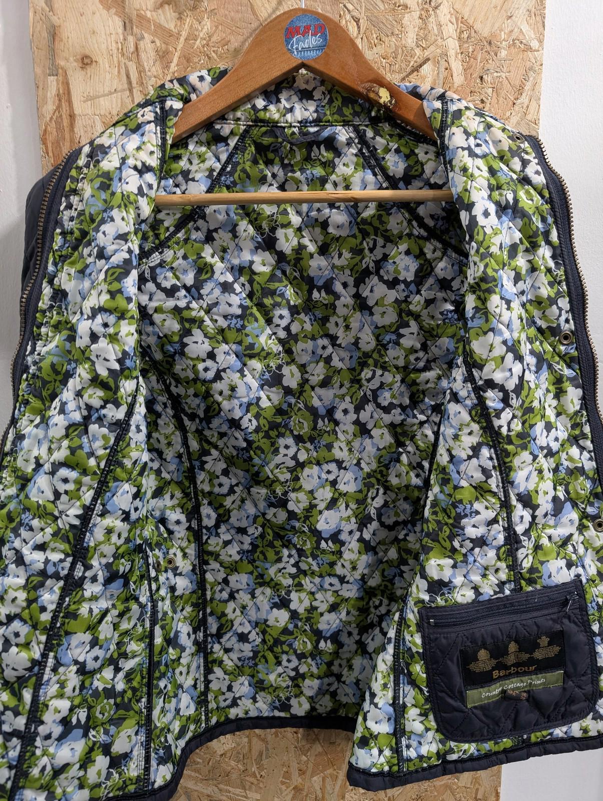 Barbour Liddesdale Gilet Women UK 8 Quilted Floral Lining Navy Blue Padded Vest Lightweight