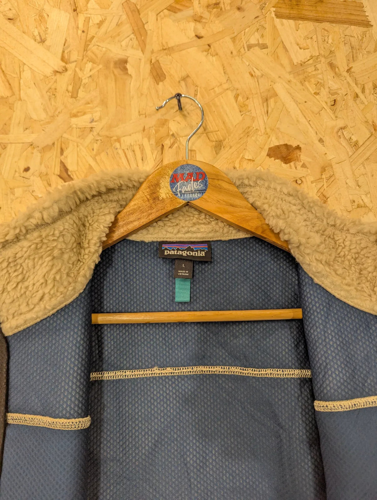Patagonia Retro-X Fleece Gilet Mens Large Oatmeal Beige Navy Vest Deep Pile