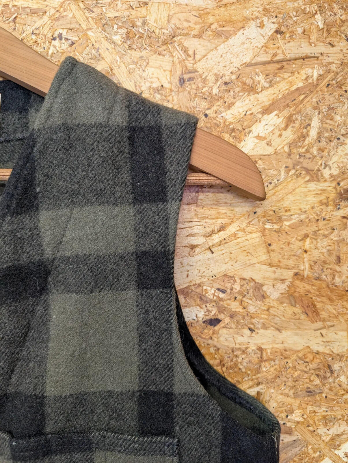 Filson Mackinaw Check Wool Vest Men Medium 40 Green Black Gilet USA Pocket Plaid