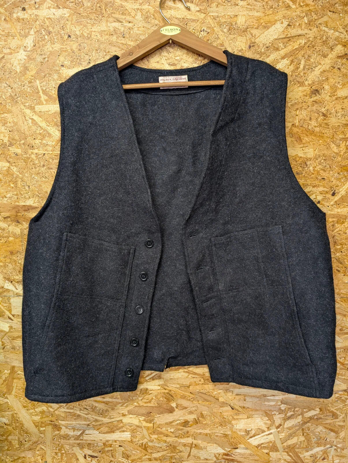Filson Mackinaw Wool Vest Men XL 44 Grey Black Gilet USA Pocket Body Warmer