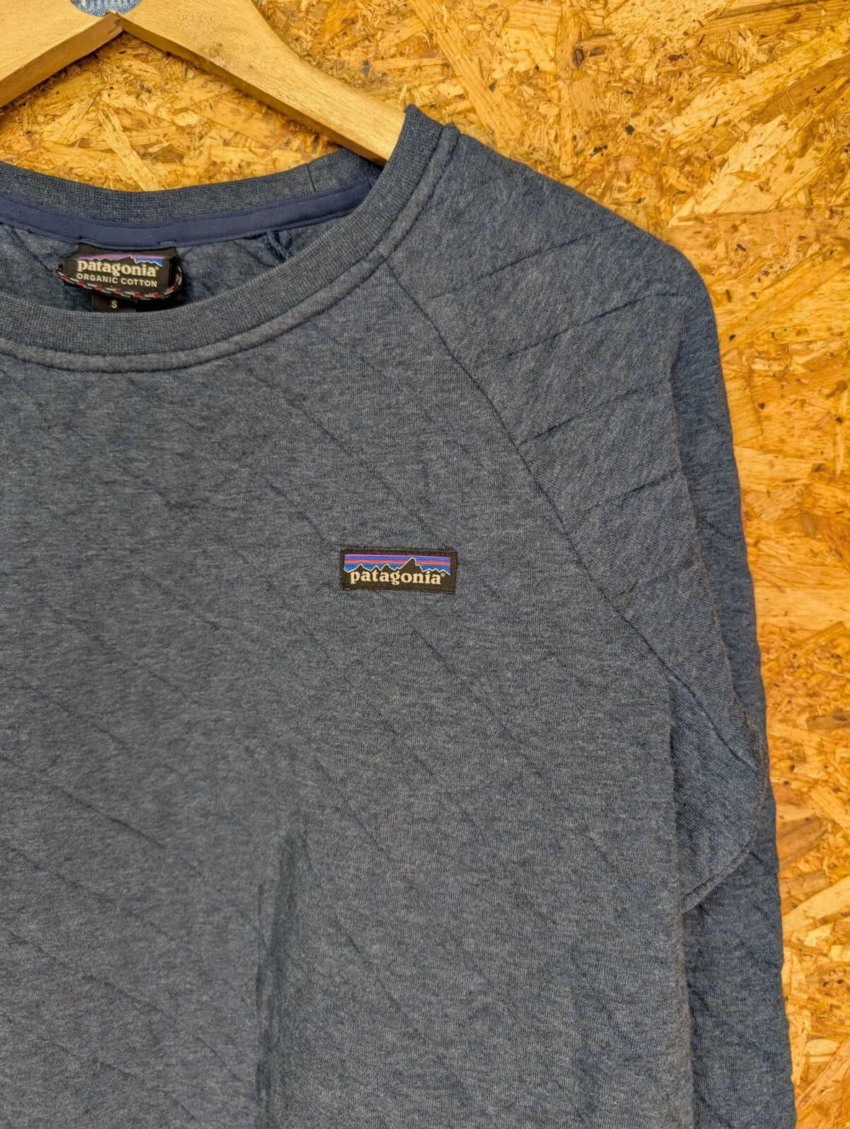 Patagonia Crewneck Sweatshirt Womens Small Blue Quilted Organic Cotton Pullover