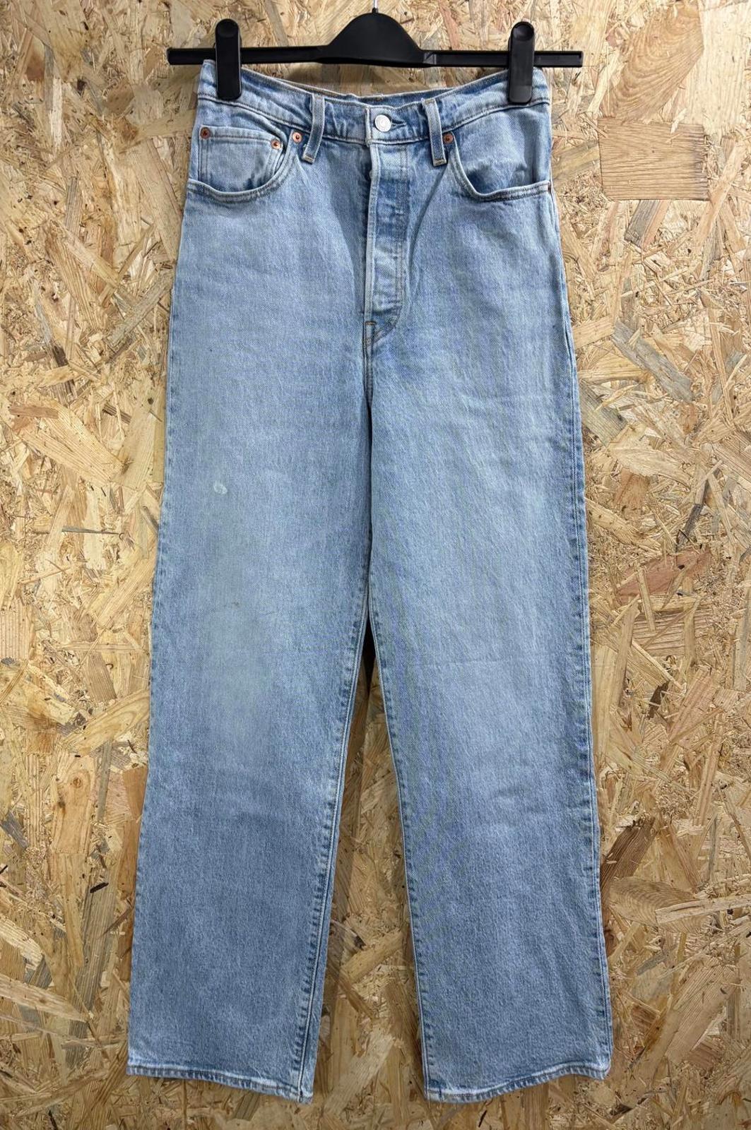 Levis 501 High Waisted Straight Jeans Size 8 W26 L30 Women Light Blue Button Fly