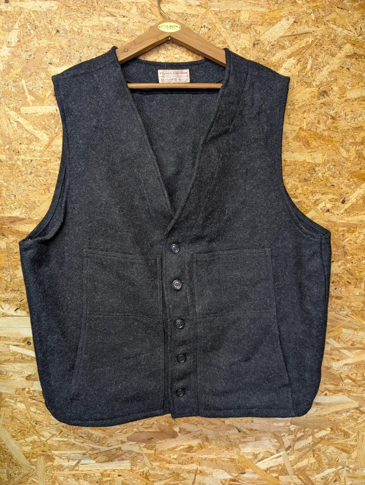 Filson Mackinaw Wool Vest Men XL 44 Grey Black Gilet USA Pocket Body Warmer