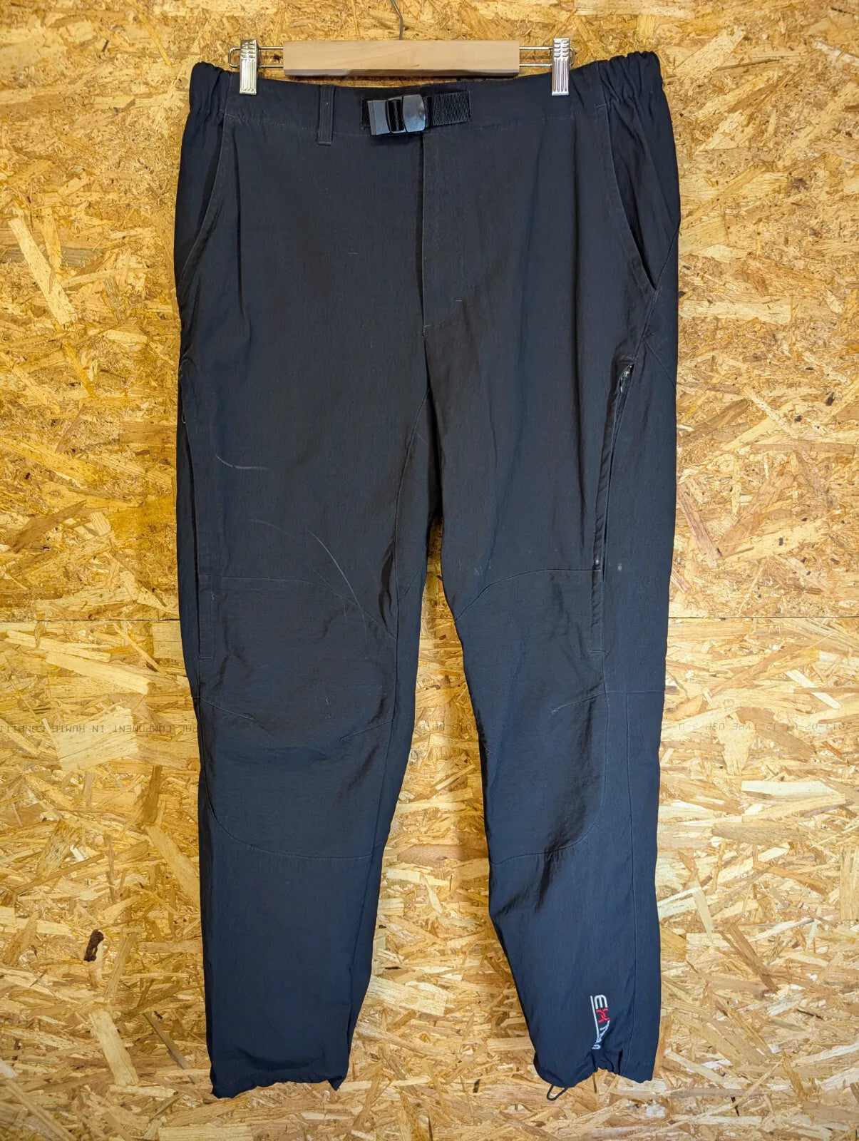 Berghaus Extrem Trousers Mens W36 L32 Black Zip Pockets Outdoor Hiking Walking