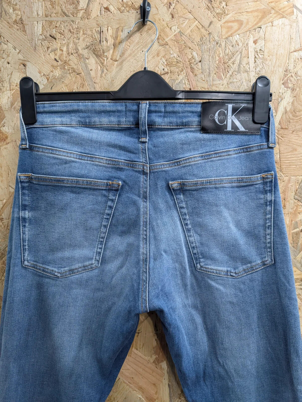 Calvin Klein Jeans CK Slim Mens W32 L34 Mid Blue Wash Denim Zip Fly Straight Leg