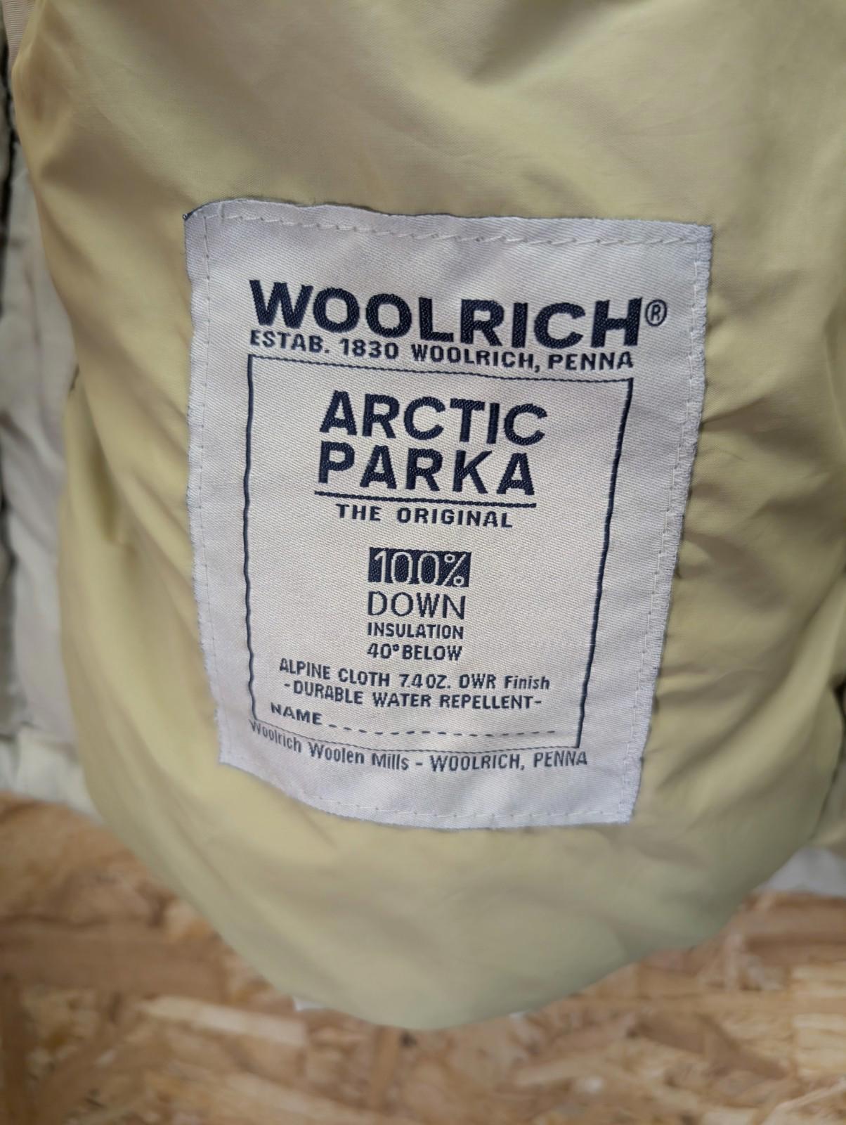Woolrich Arctic Parka Small Men White Trim Hood USA Goose Down Feather USA Coat