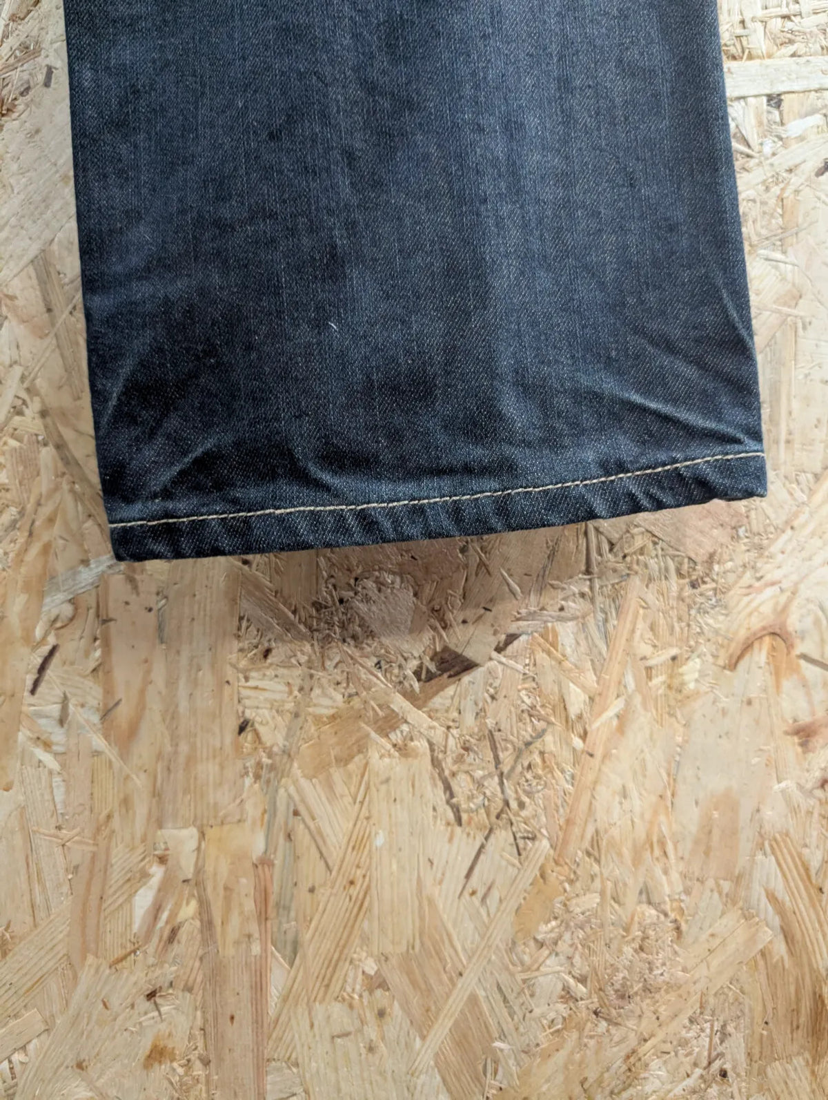 Guess Jeans Mens W34 L30 Dark Blue Wash Denim Regular Straight Crescent Fit 90s