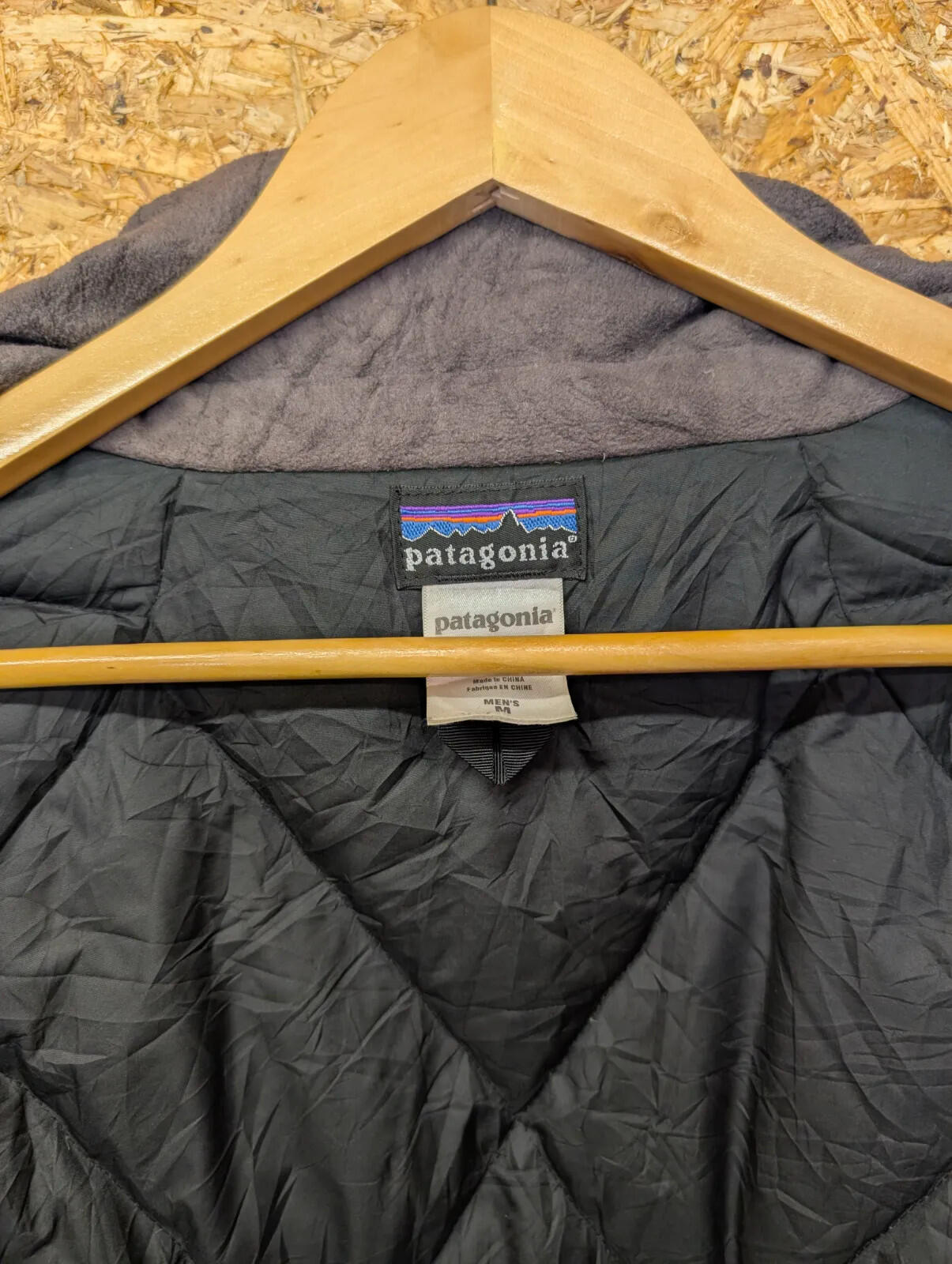 Patagonia Stealth Downer Jacket Mens Medium Black Insulated Puffer Goose Fill