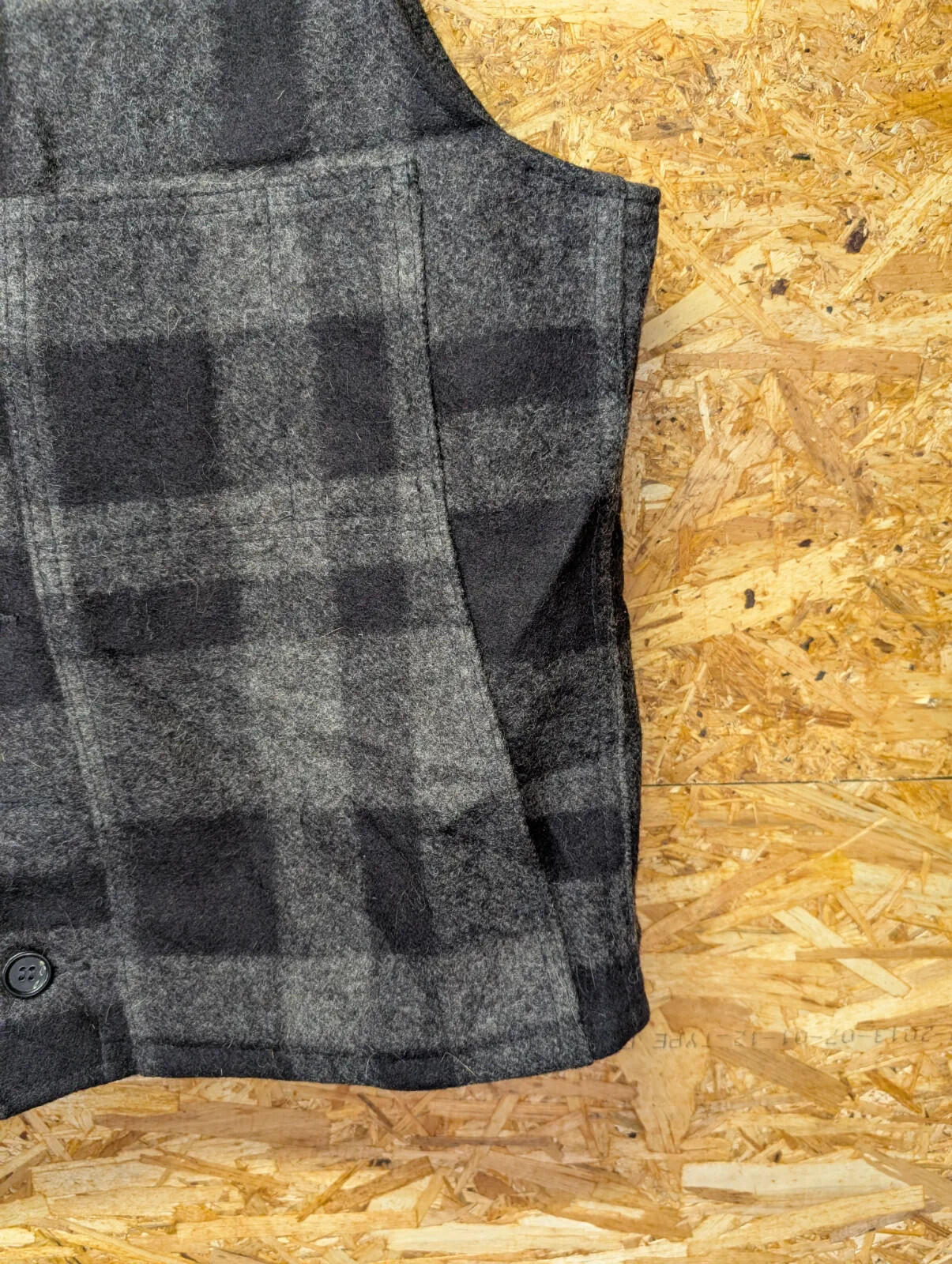 Filson Mackinaw Check Wool Vest Men Large 42 Grey Black Gilet USA Pocket Plaid