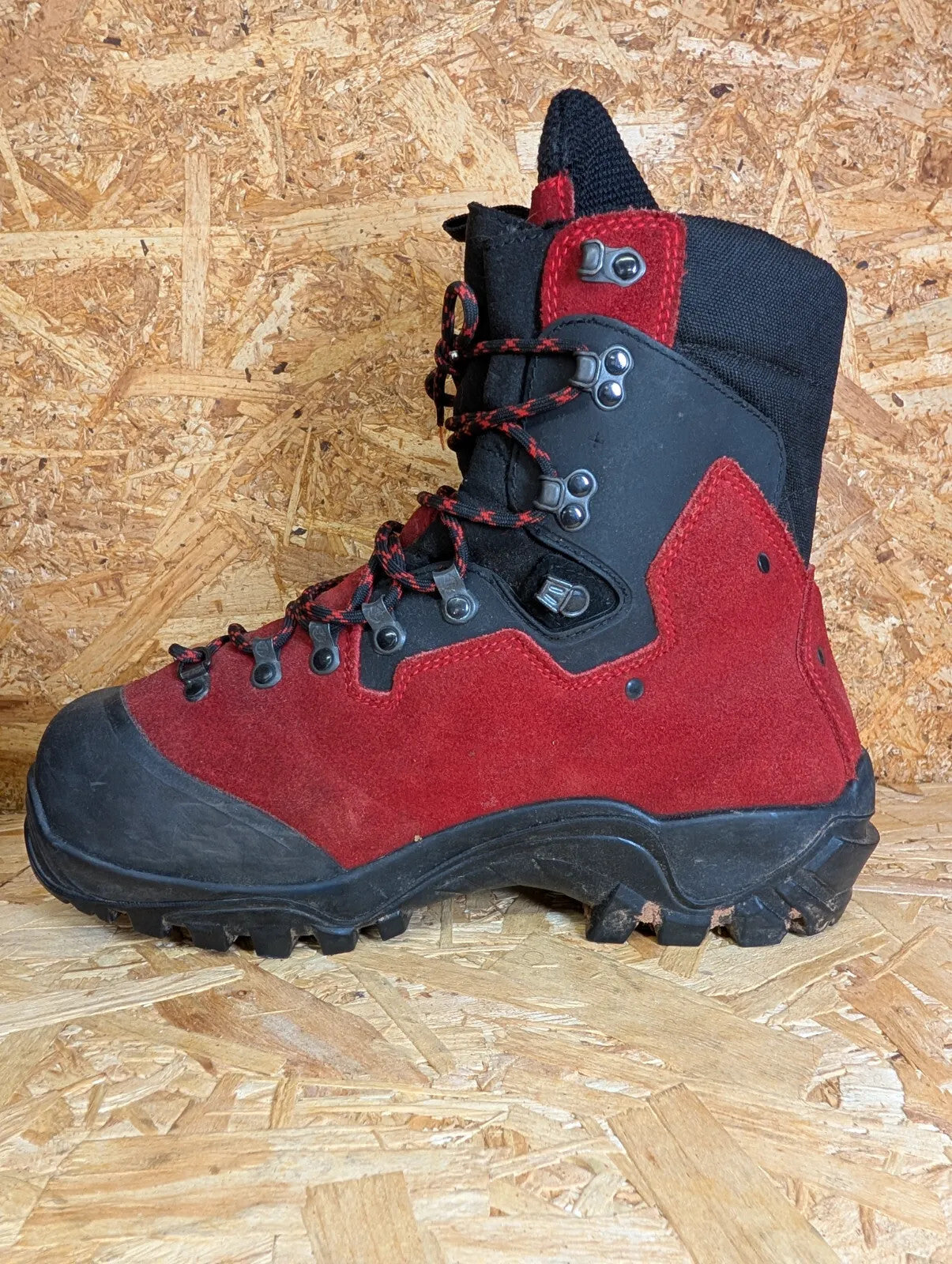 Pfanner Zermatt GTX Chainsaw Boots UK8 Red BLK Italy Vibram Crispi Mountain Hike
