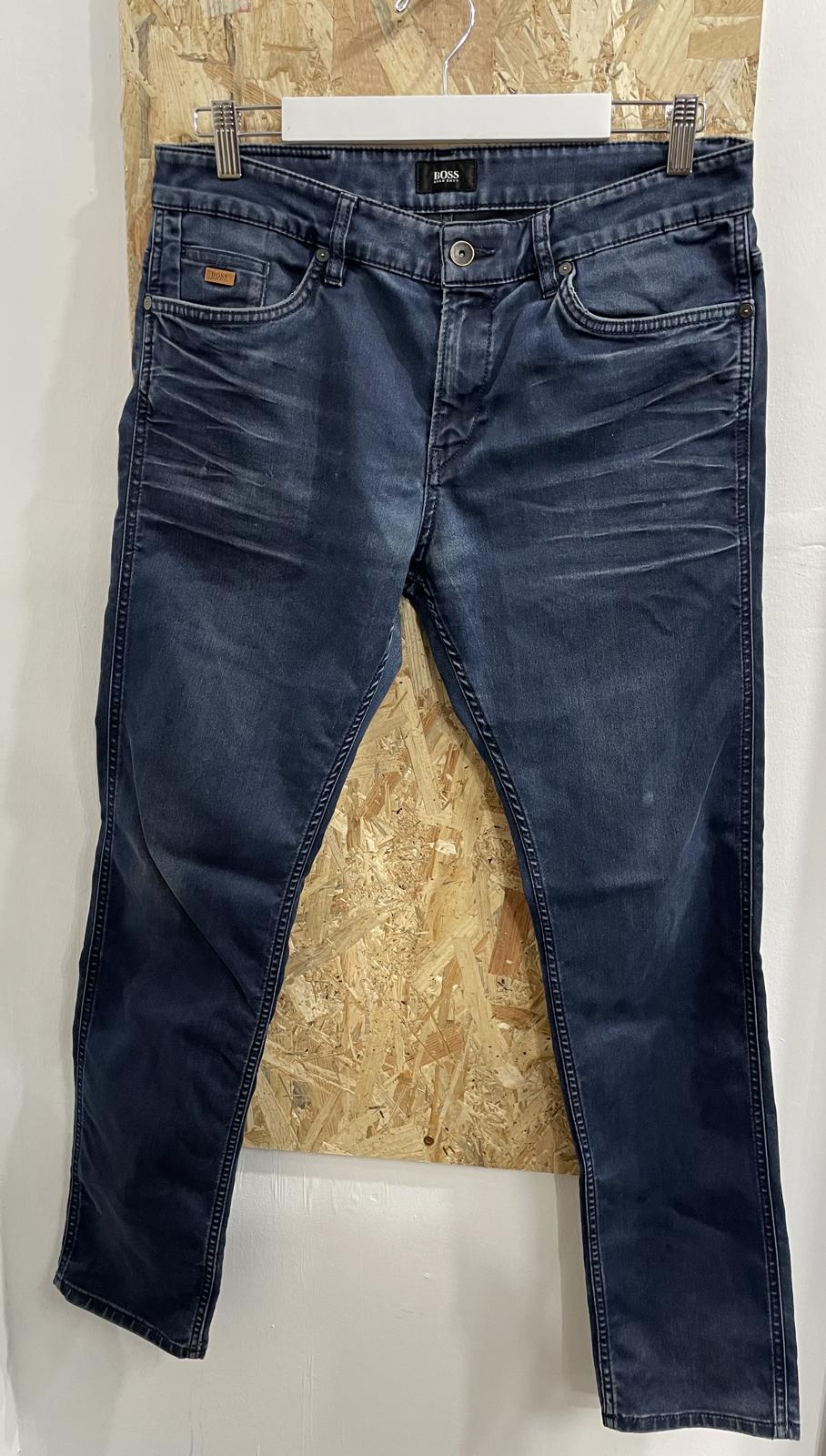 Hugo Boss Slim Straight Jeans W34 L30 Italian Fabric Indigo Blue Denim