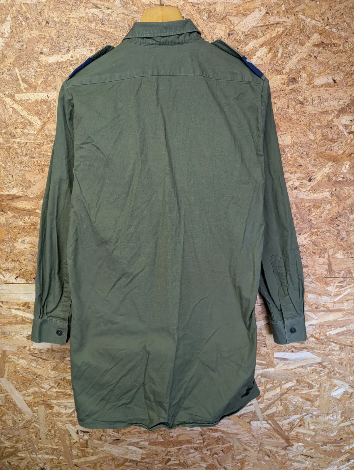 British Army Surplus General Shirt Men Medium Olive Green Button Pockets Feather