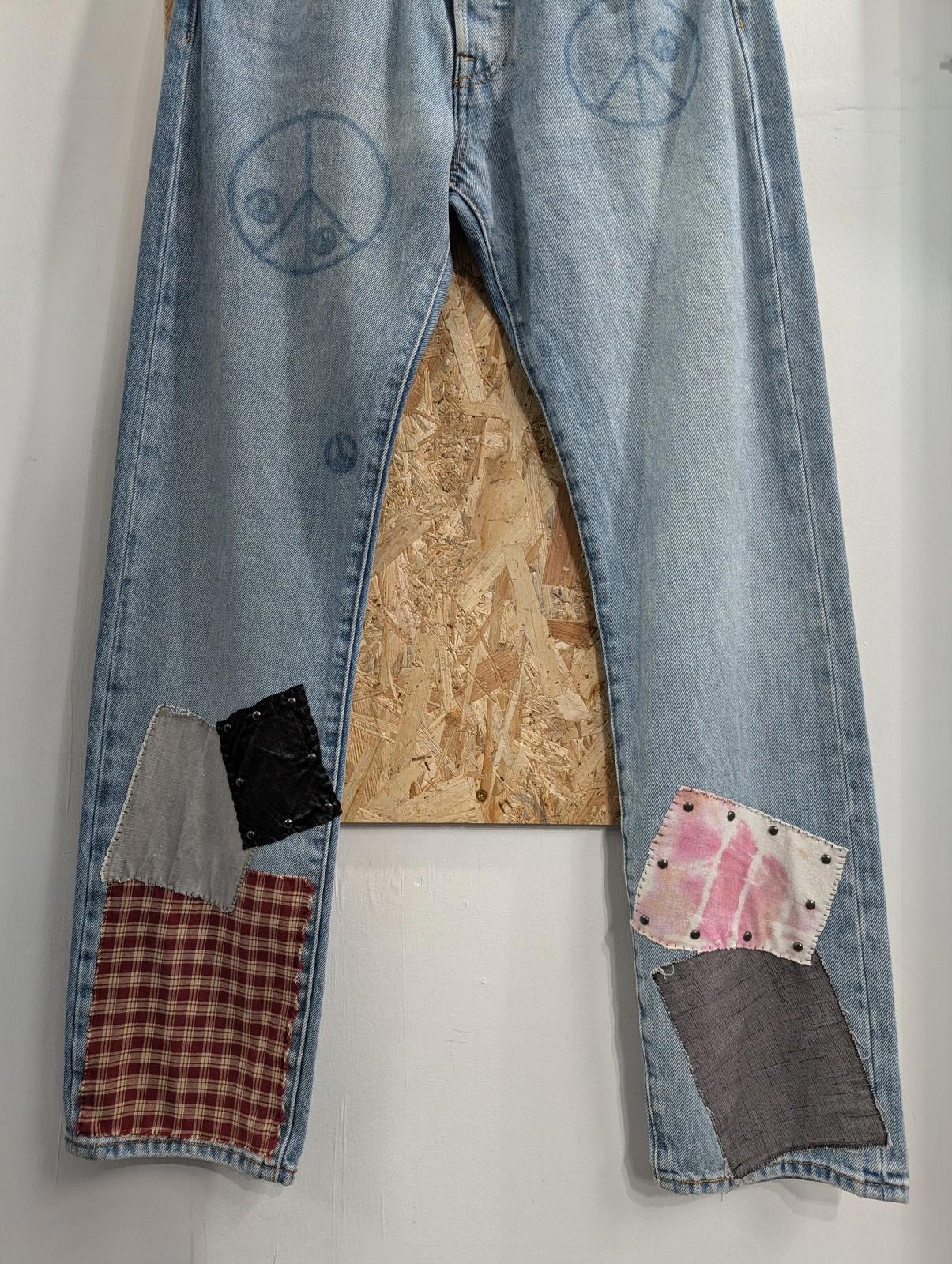 Levis 501 Jeans Womens W29 L32 150th Anniversary Patchwork Peace Blue Denim