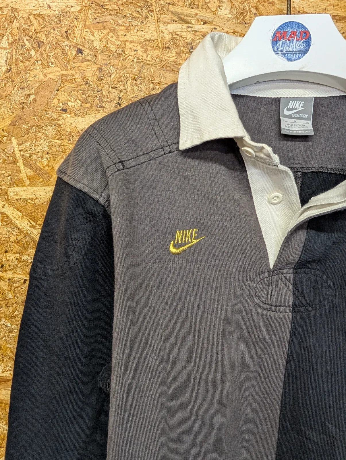 Brazil 2011 Top Medium Long Sleeve Casual Polo Football Shirt Soccer Nike Rugby