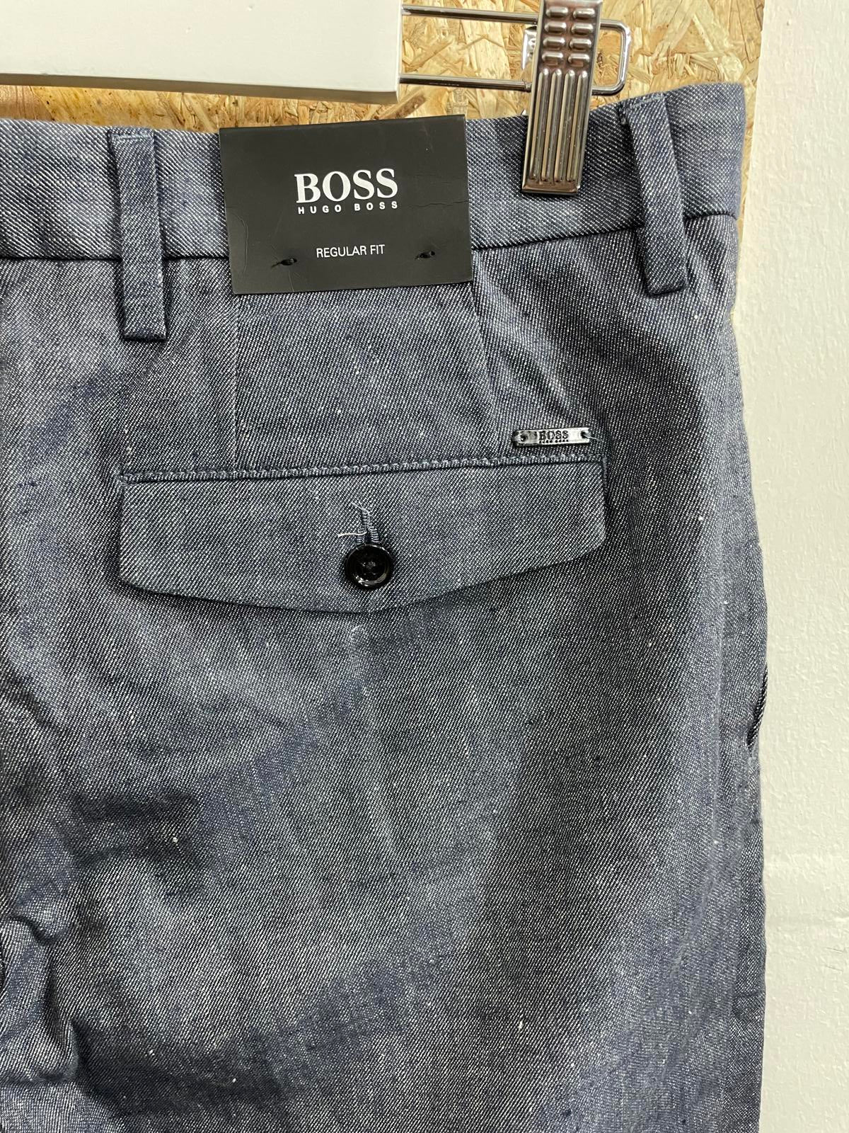 Hugo Boss Riko Pleated Jeans W32 L32 Stretch Fabric Indigo Blue Denim
