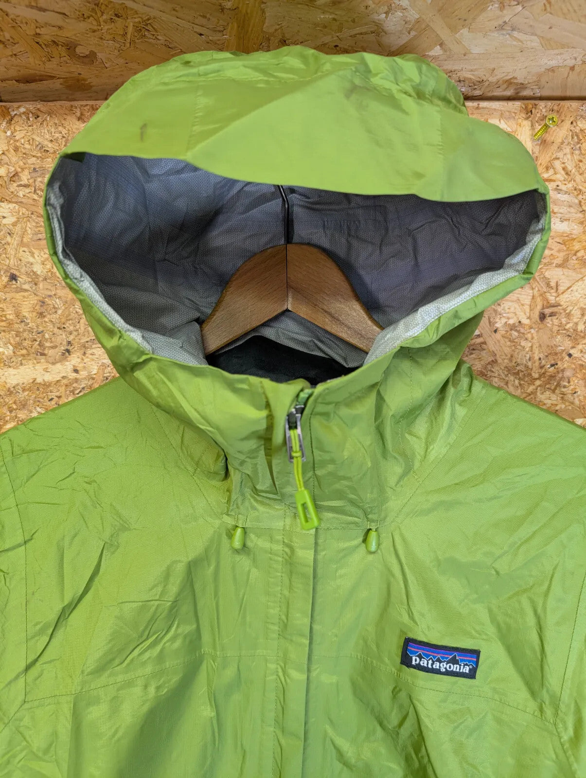 Patagonia Torrentshell Jacket Women Small Green Pockets Hooded Waterproof Anorak