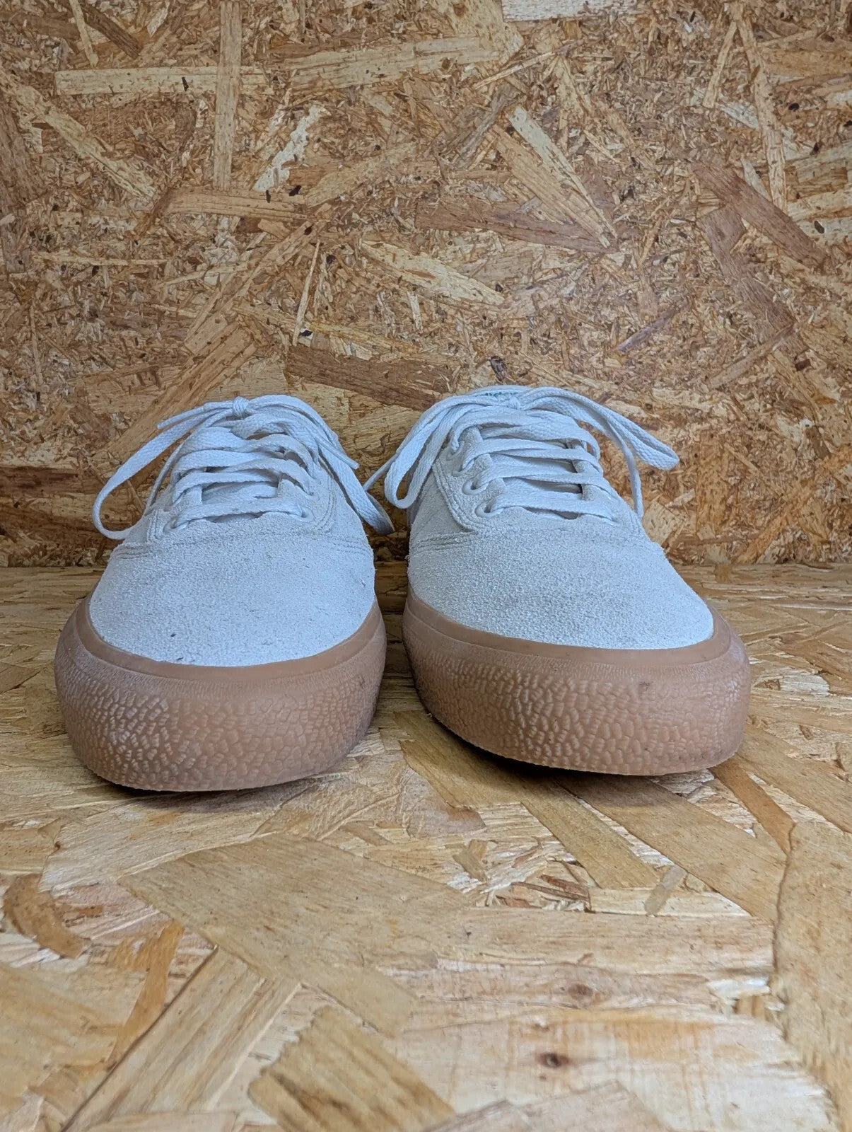 Adidas Skate Shoes Mens UK10.5 Grey Suede Gum Sole Lace Leather SB Low Tops