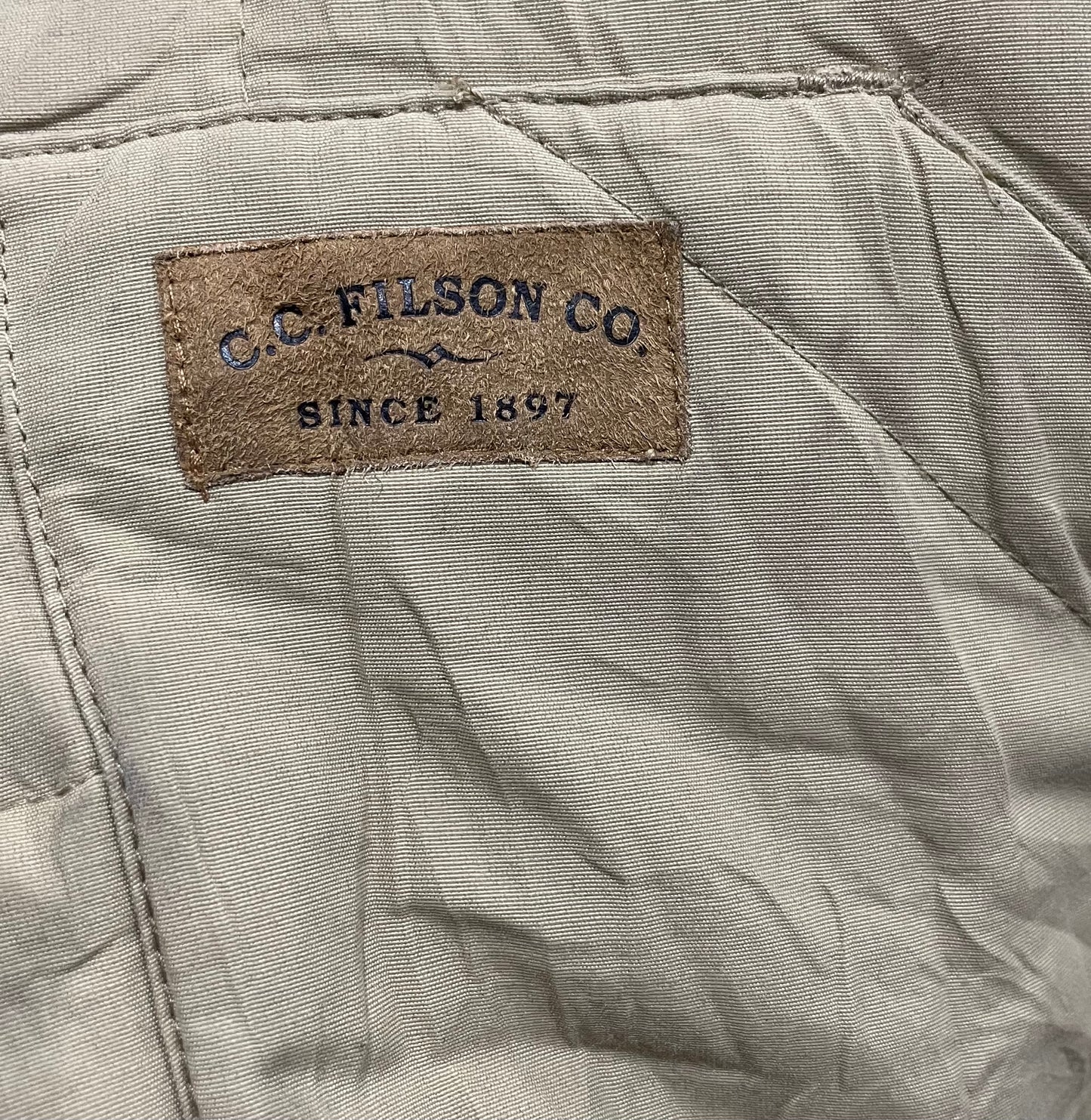 Filson Padded Vest Beige Khaki Cream Outdoor Gilet Body Warmer Mens XL